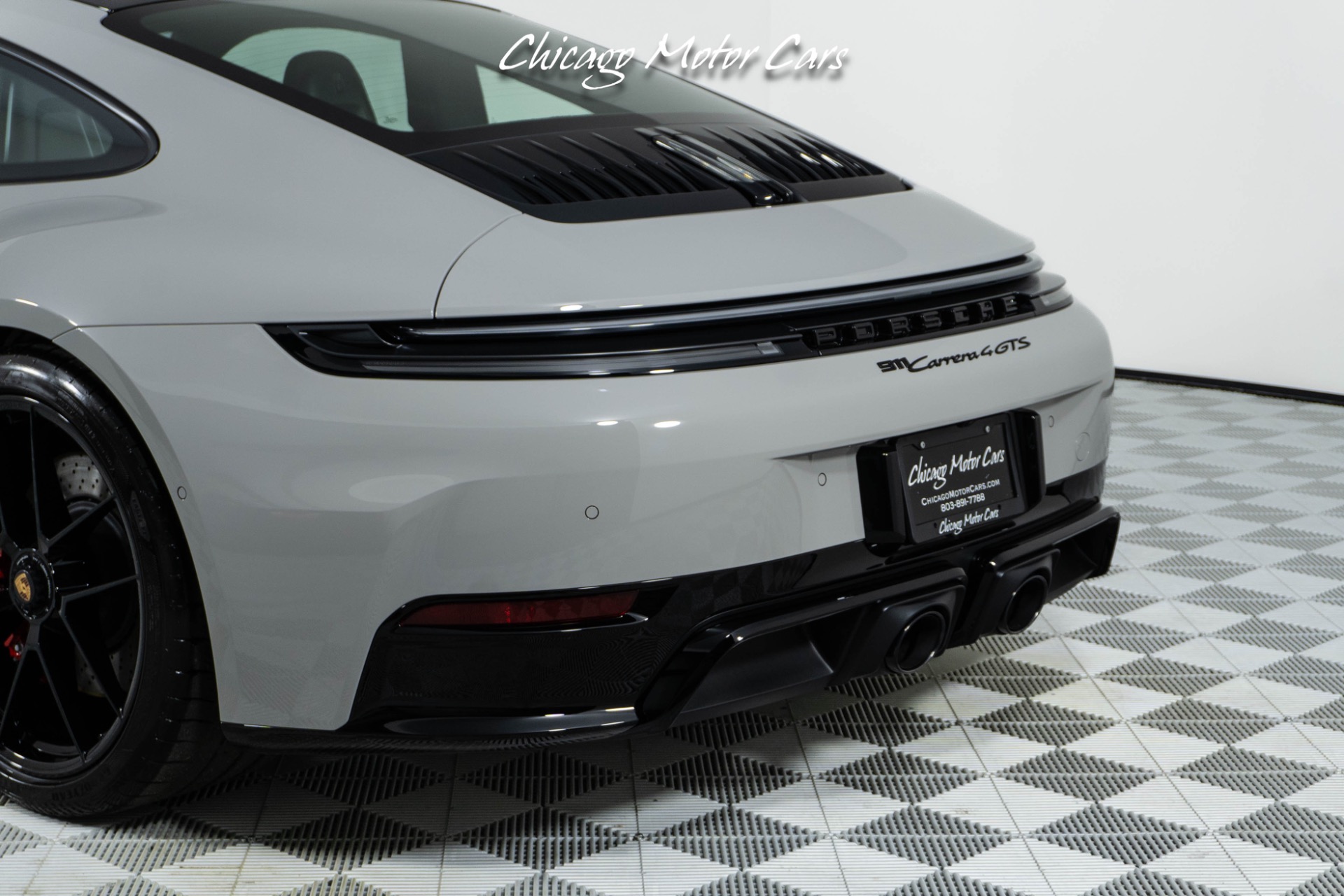 2025 PORSCHE 911 - Image 18