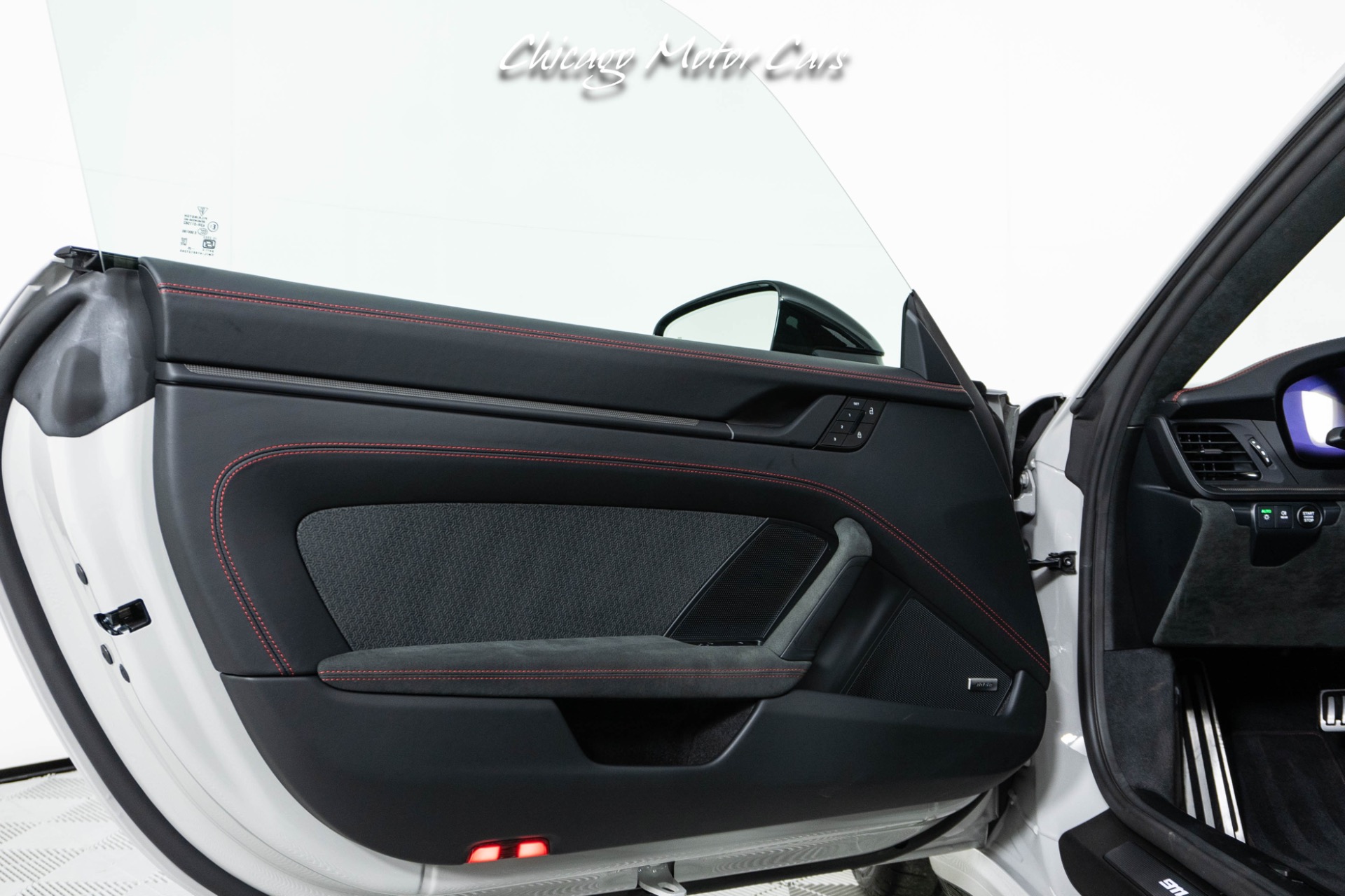 2025 PORSCHE 911 - Image 22