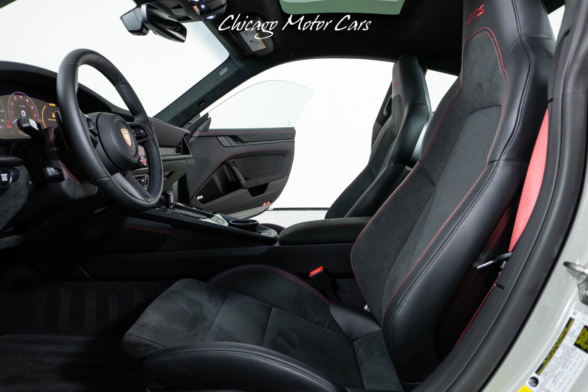 2025 PORSCHE 911 - Image 24