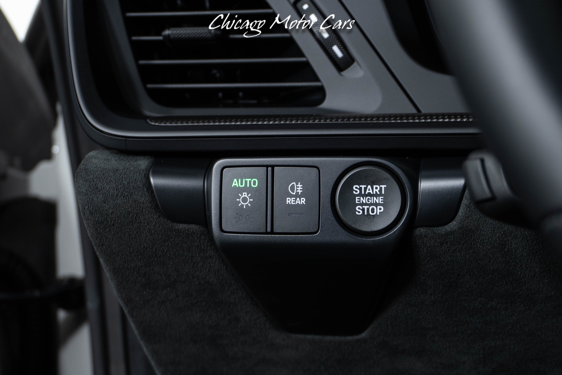 2025 PORSCHE 911 - Image 32