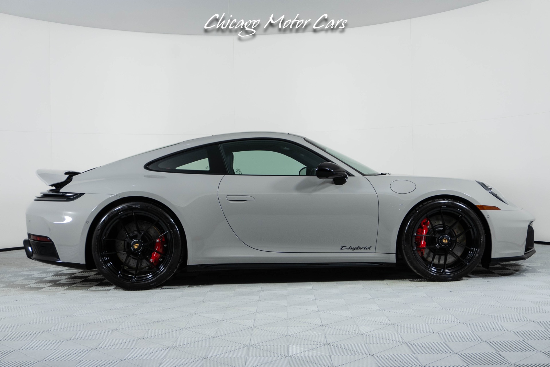 2025 PORSCHE 911 - Image 9