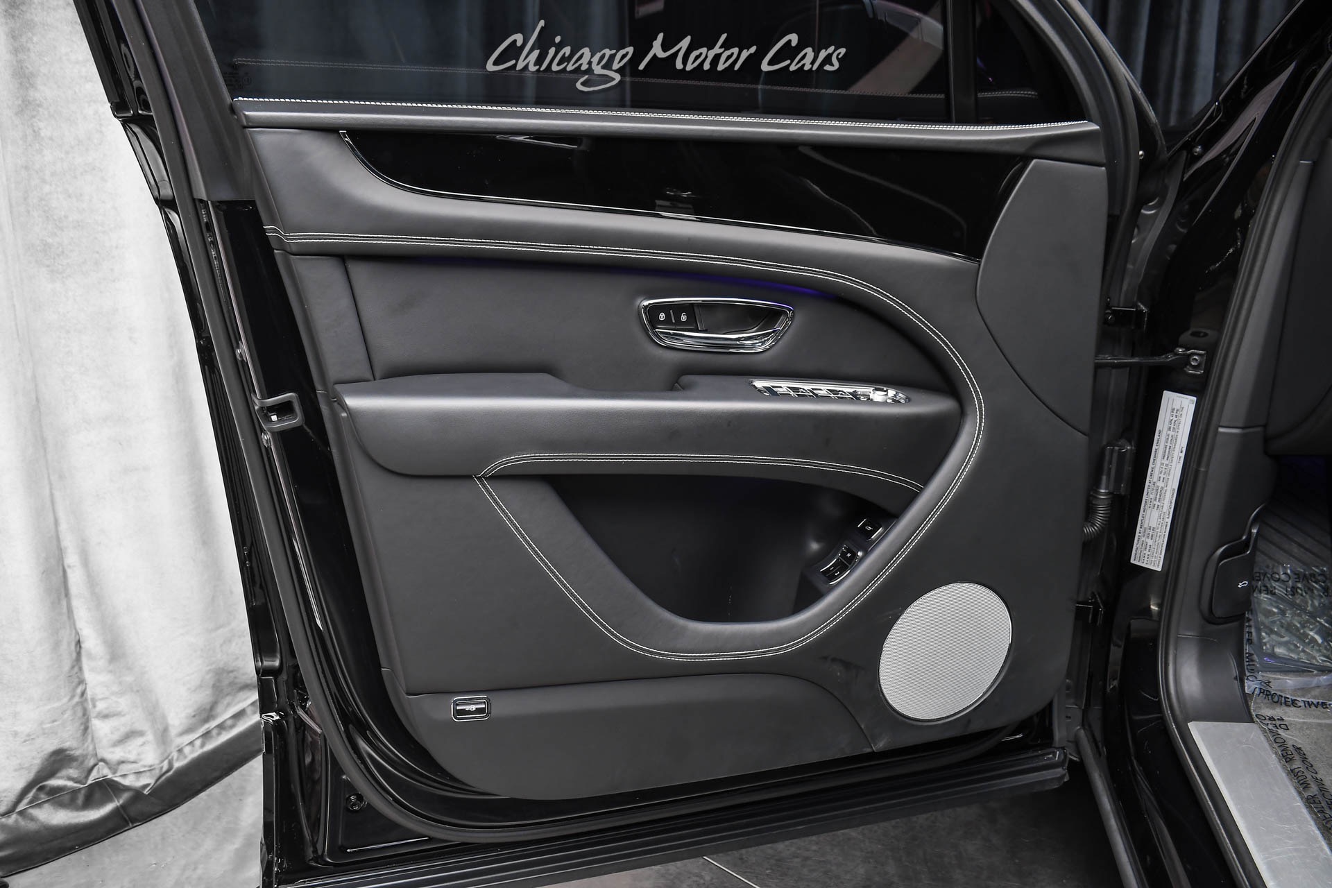 2023 BENTLEY BENTAYGA - Image 35