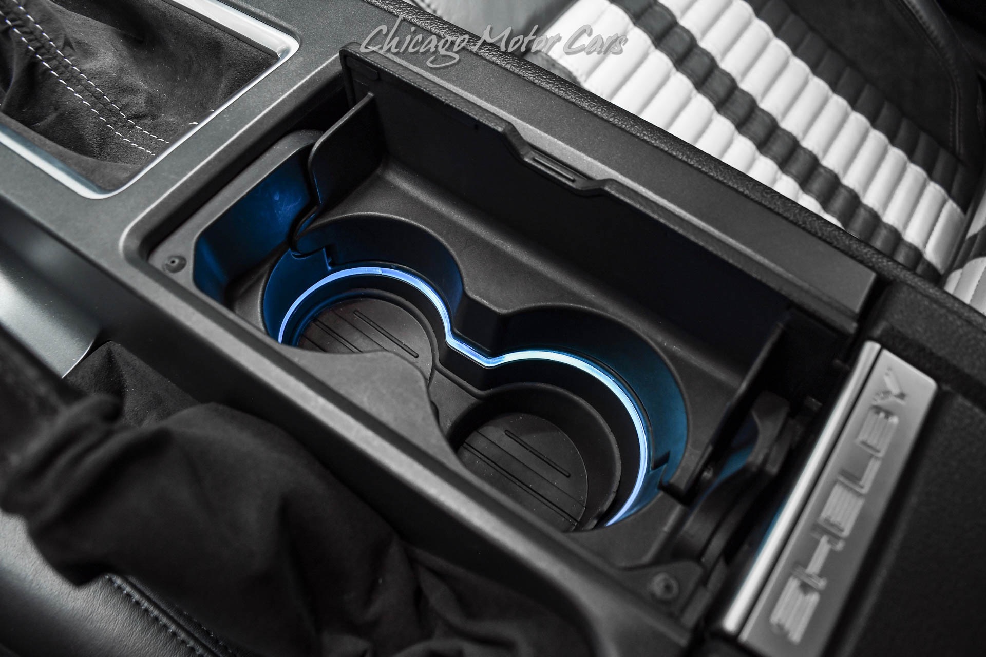 2010 FORD MUSTANG - Image 14