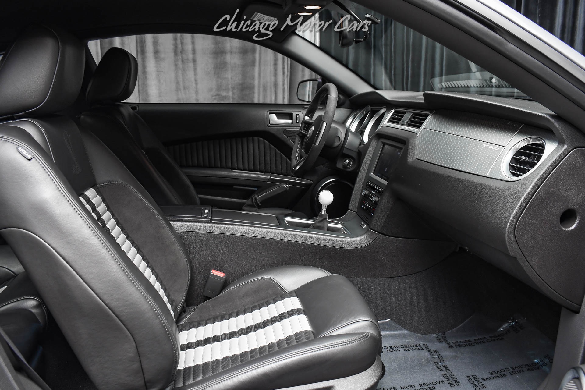 2010 FORD MUSTANG - Image 18