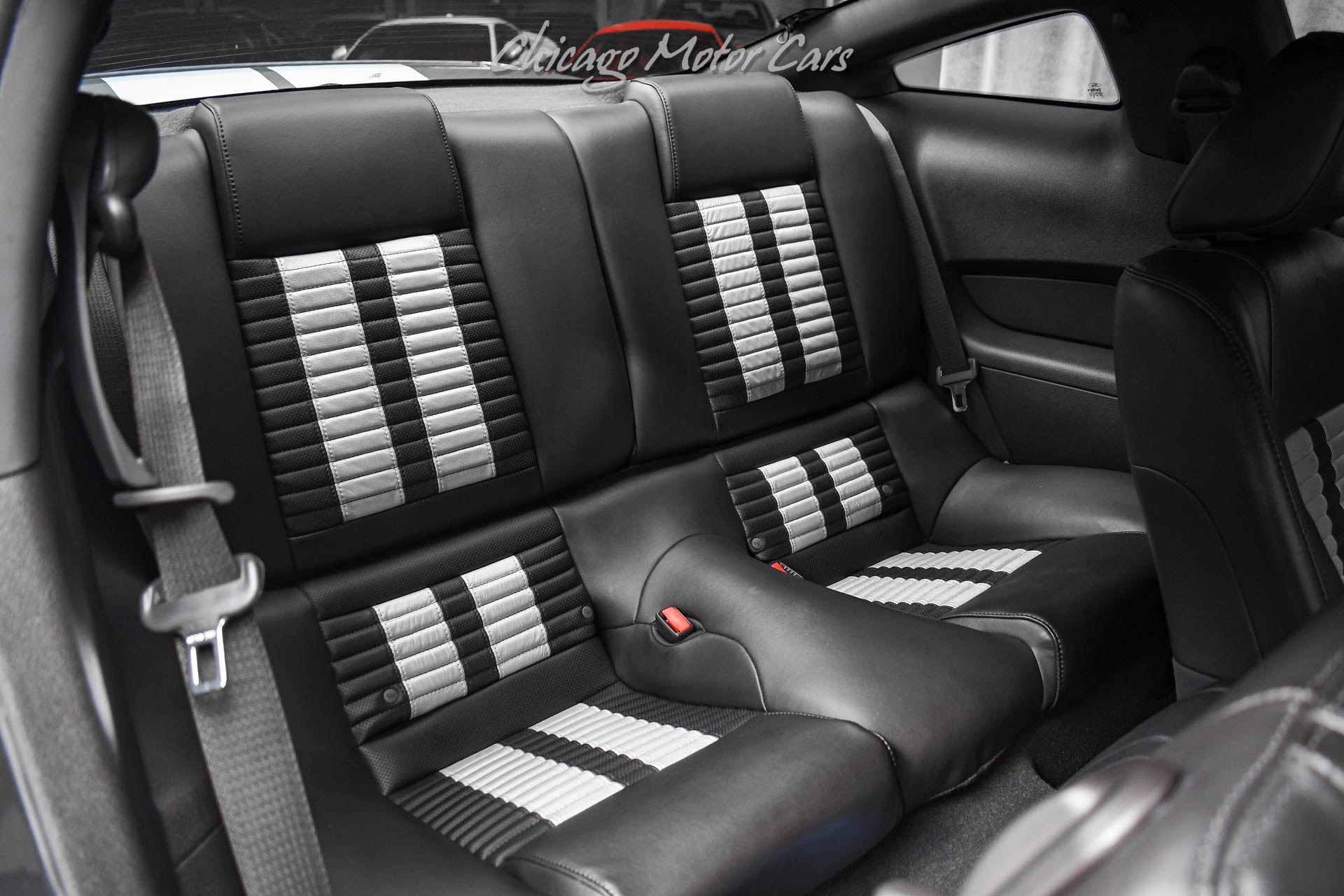 2010 FORD MUSTANG - Image 22