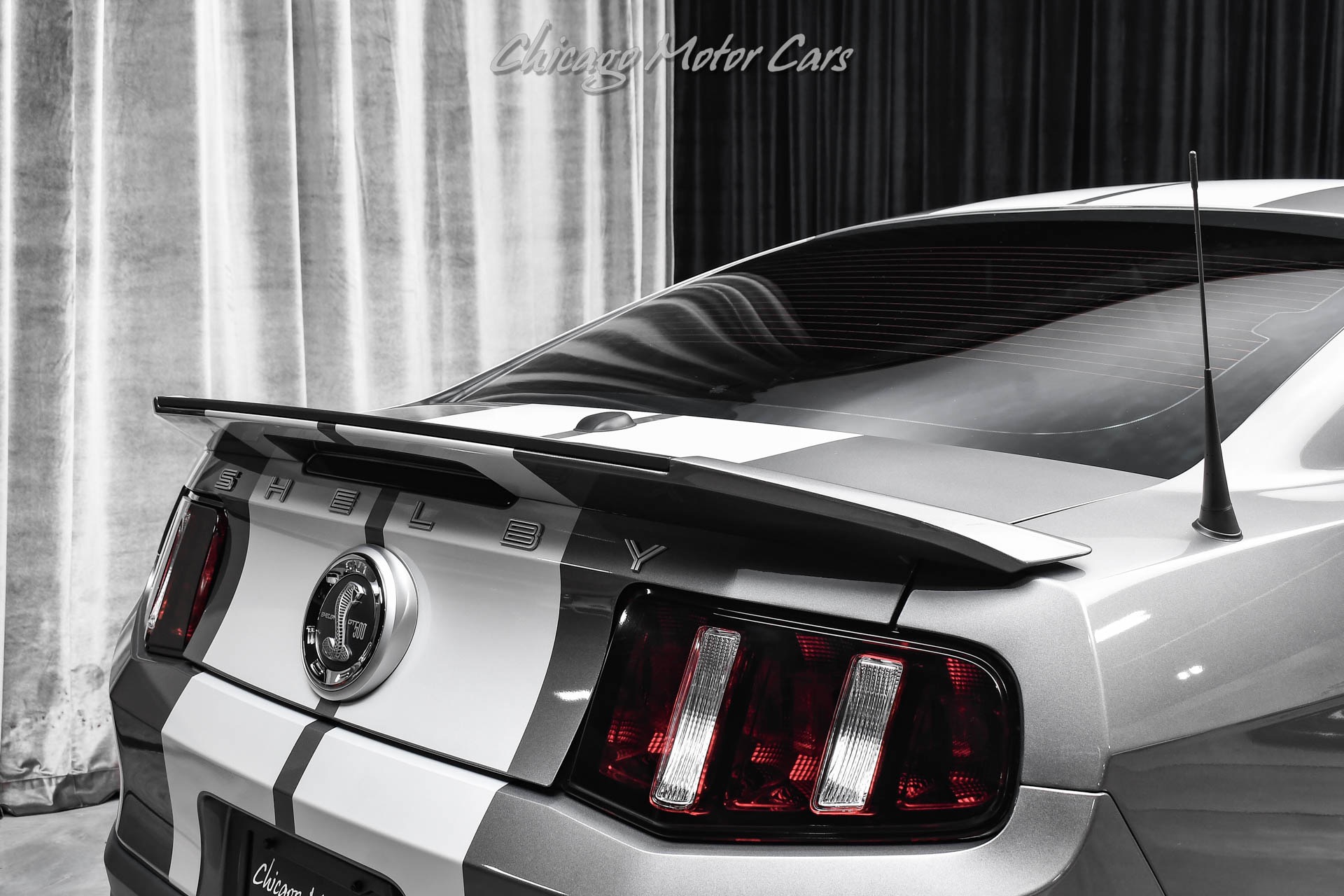 2010 FORD MUSTANG - Image 32