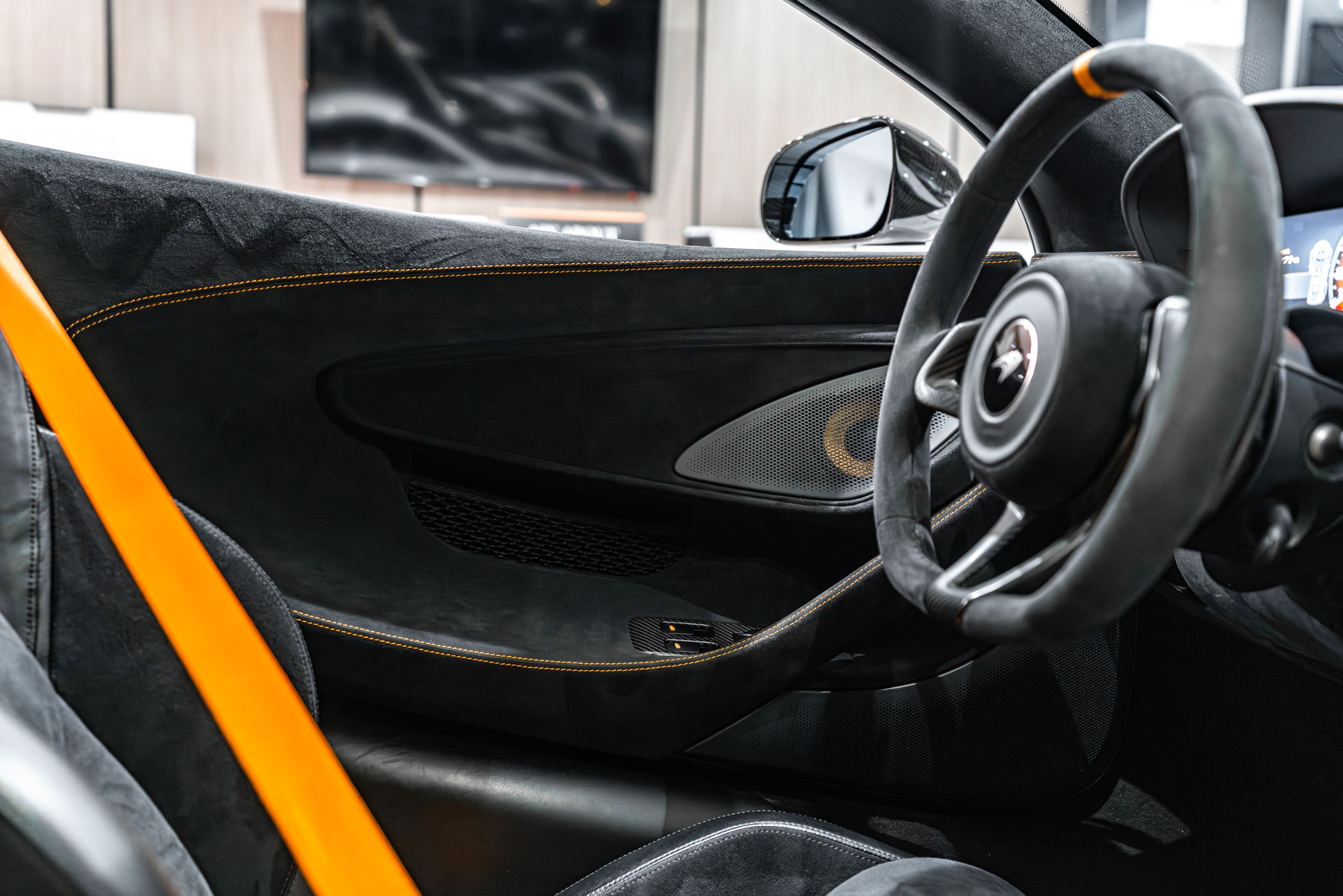 2019 MCLAREN 600LT - Image 30