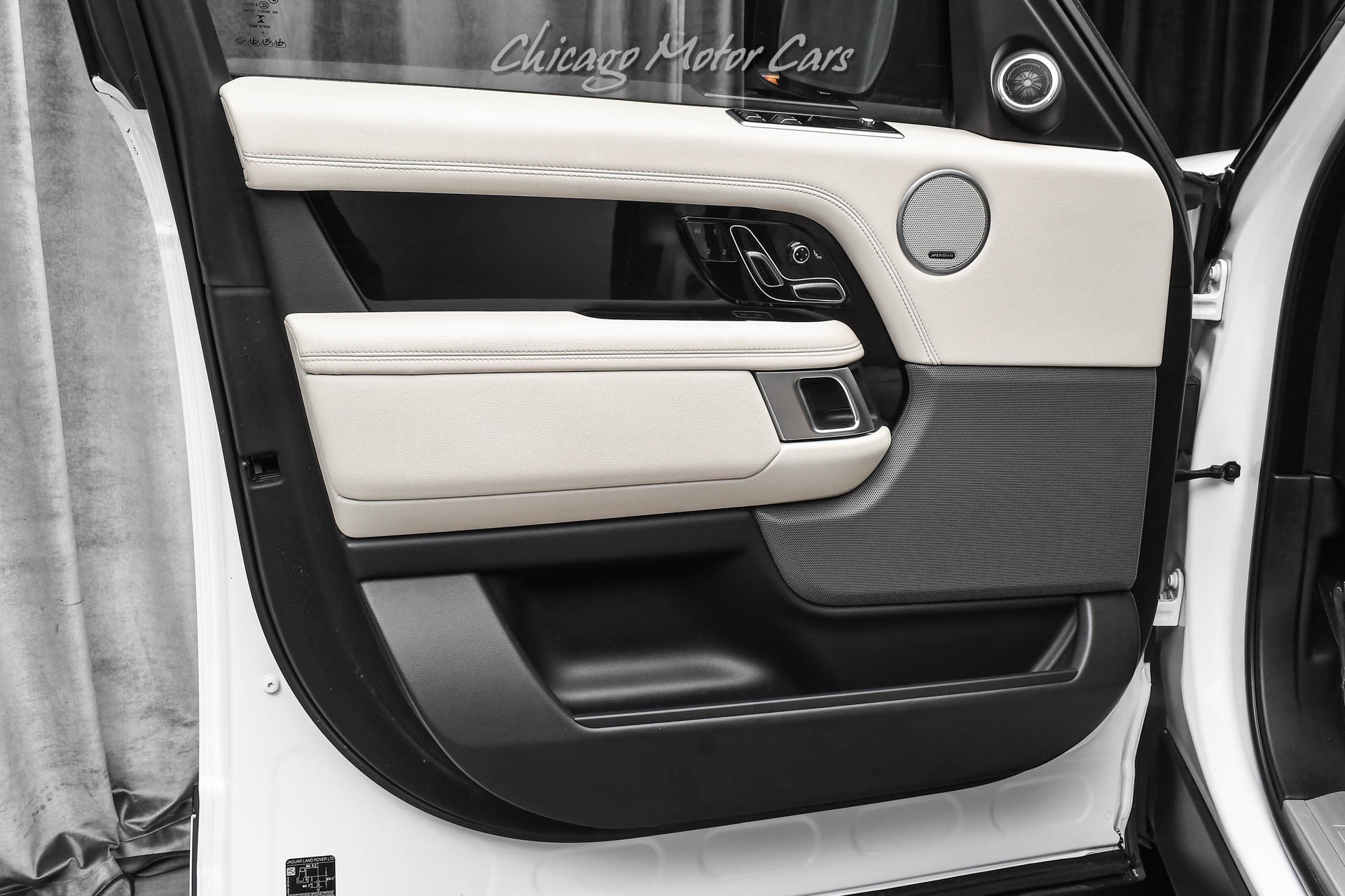 2022 LAND ROVER RANGE ROVER - Image 33