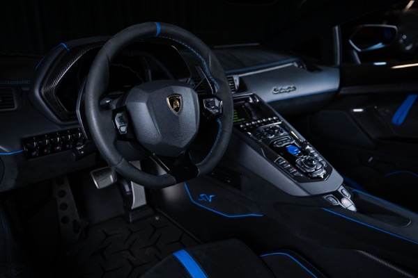 Used 2017 Lamborghini Aventador SV LP750-4 Factory Carbon Roof Blu Nettens LOADED RARE Best Spec! for sale Sold at Chicago Motor Cars in West Chicago IL 60185 4