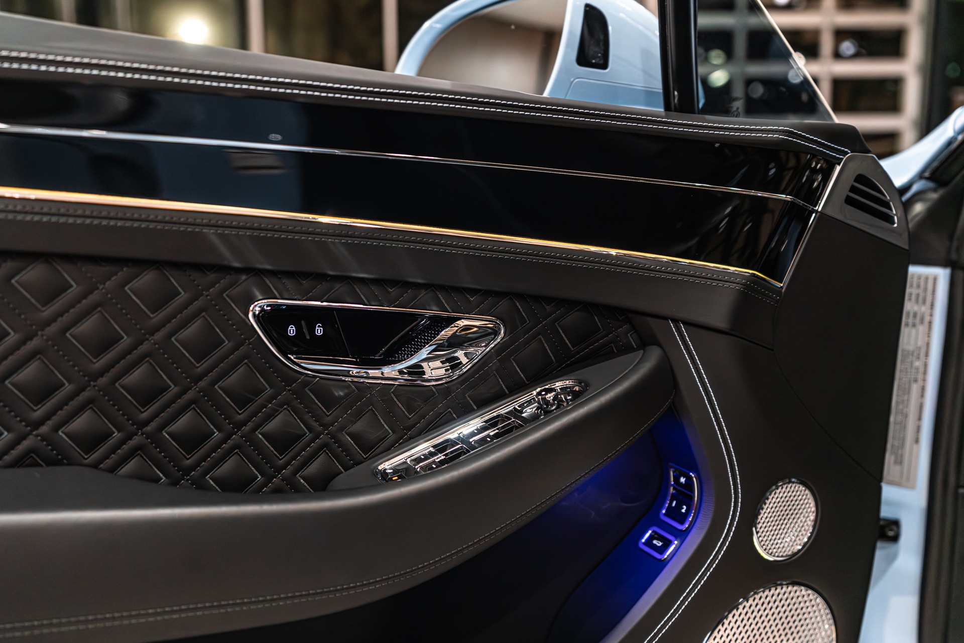 2024 BENTLEY CONTINENTAL - Image 31