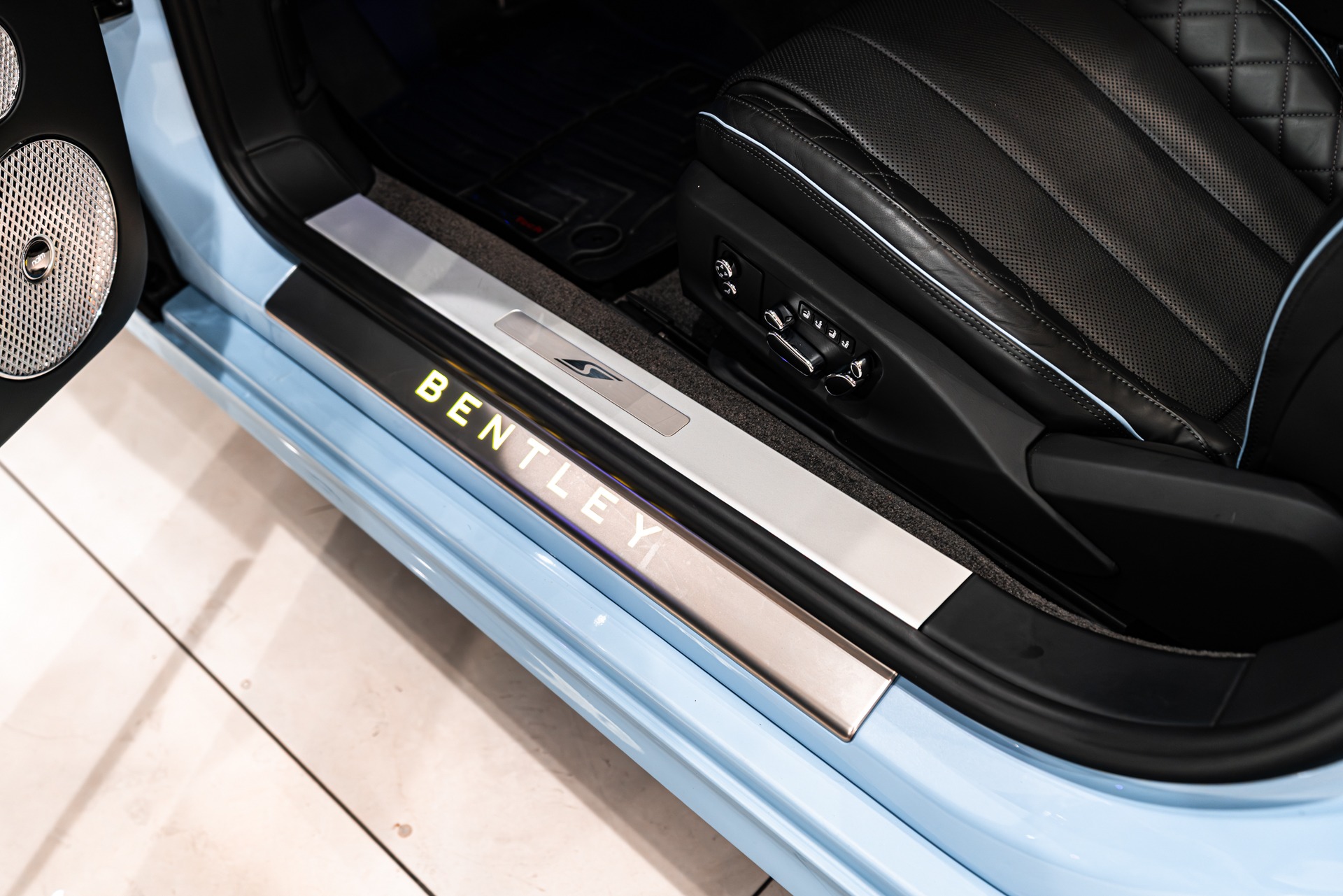 2024 BENTLEY CONTINENTAL - Image 33