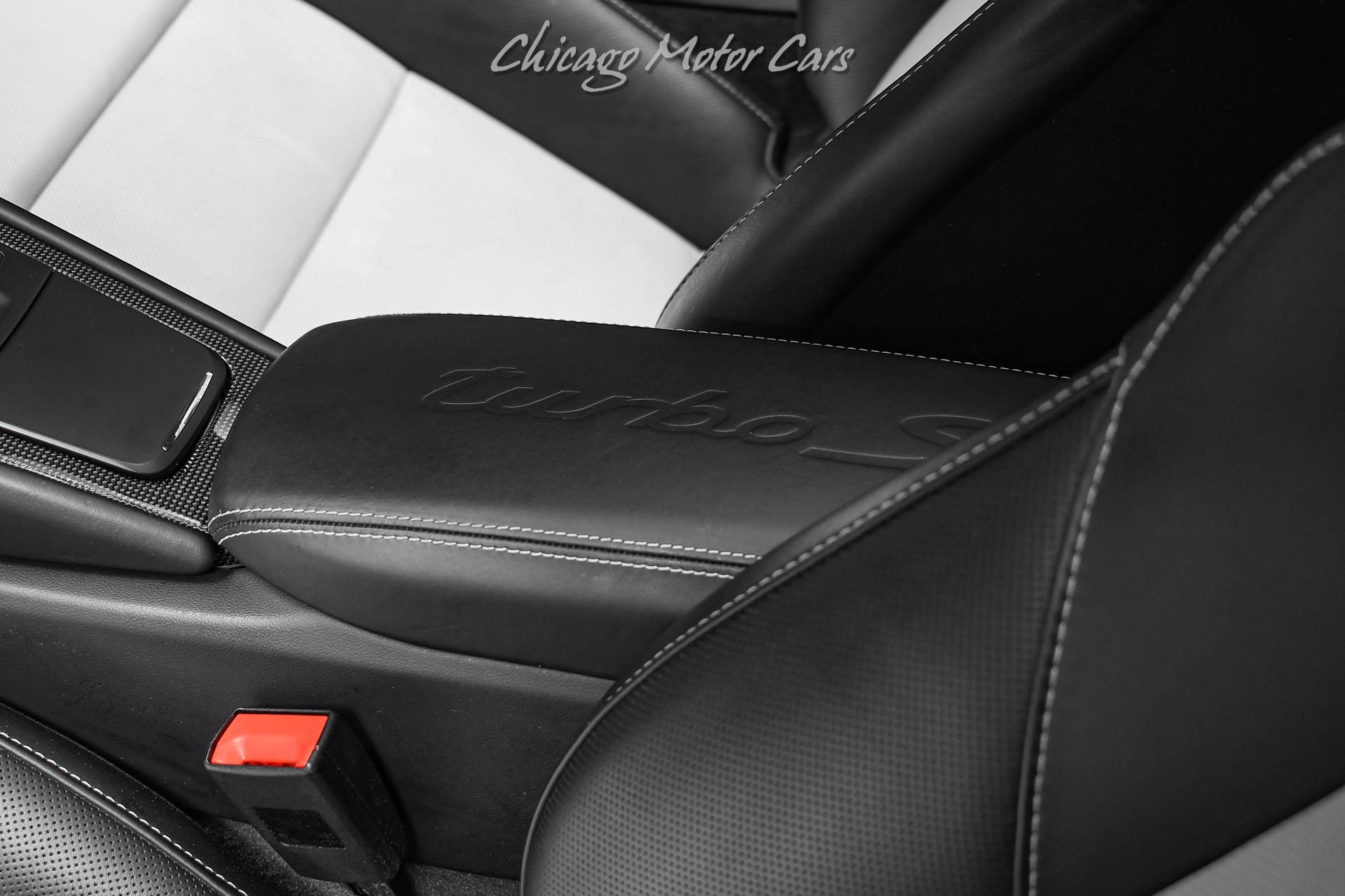 2017 PORSCHE 911 - Image 21