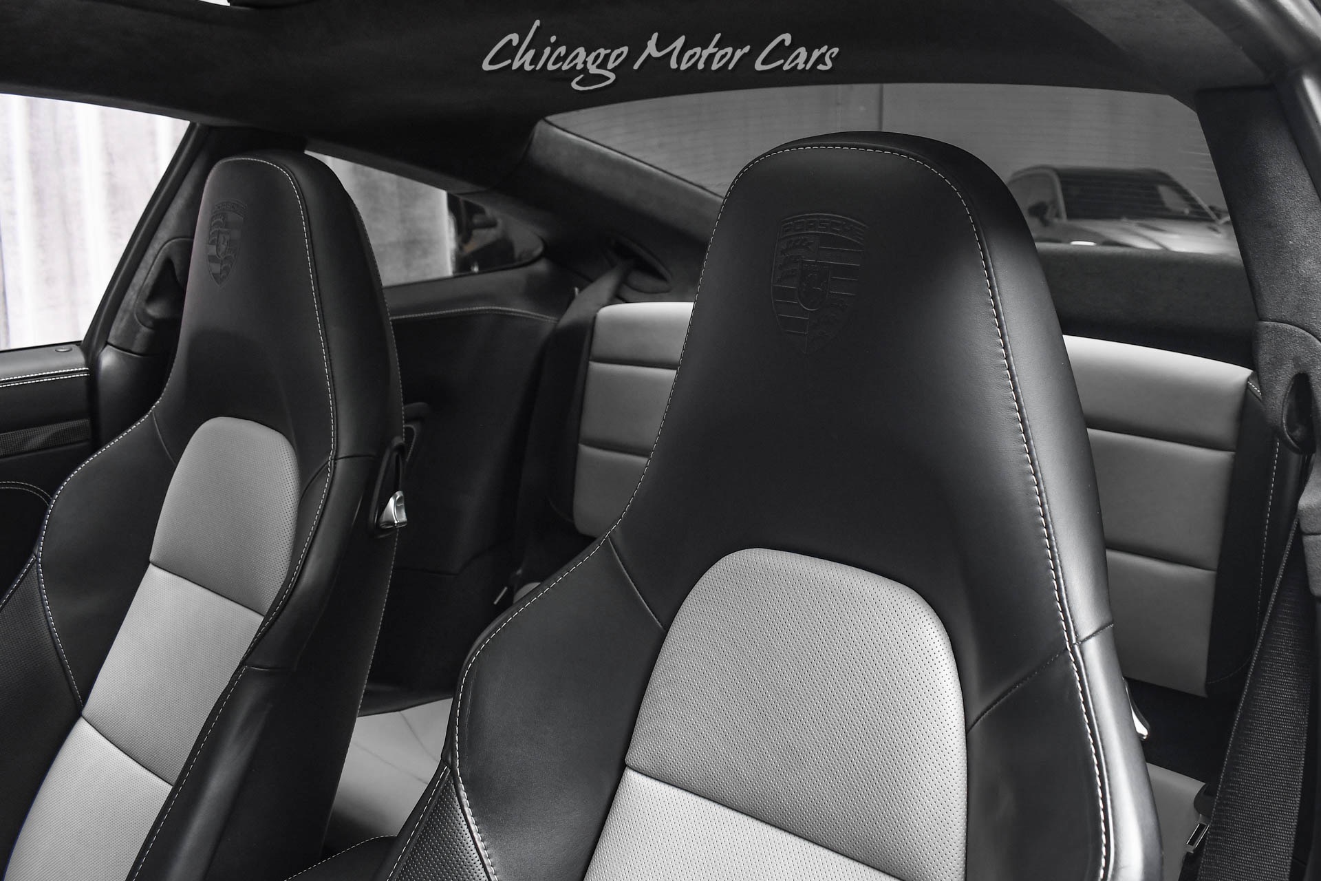 2017 PORSCHE 911 - Image 24