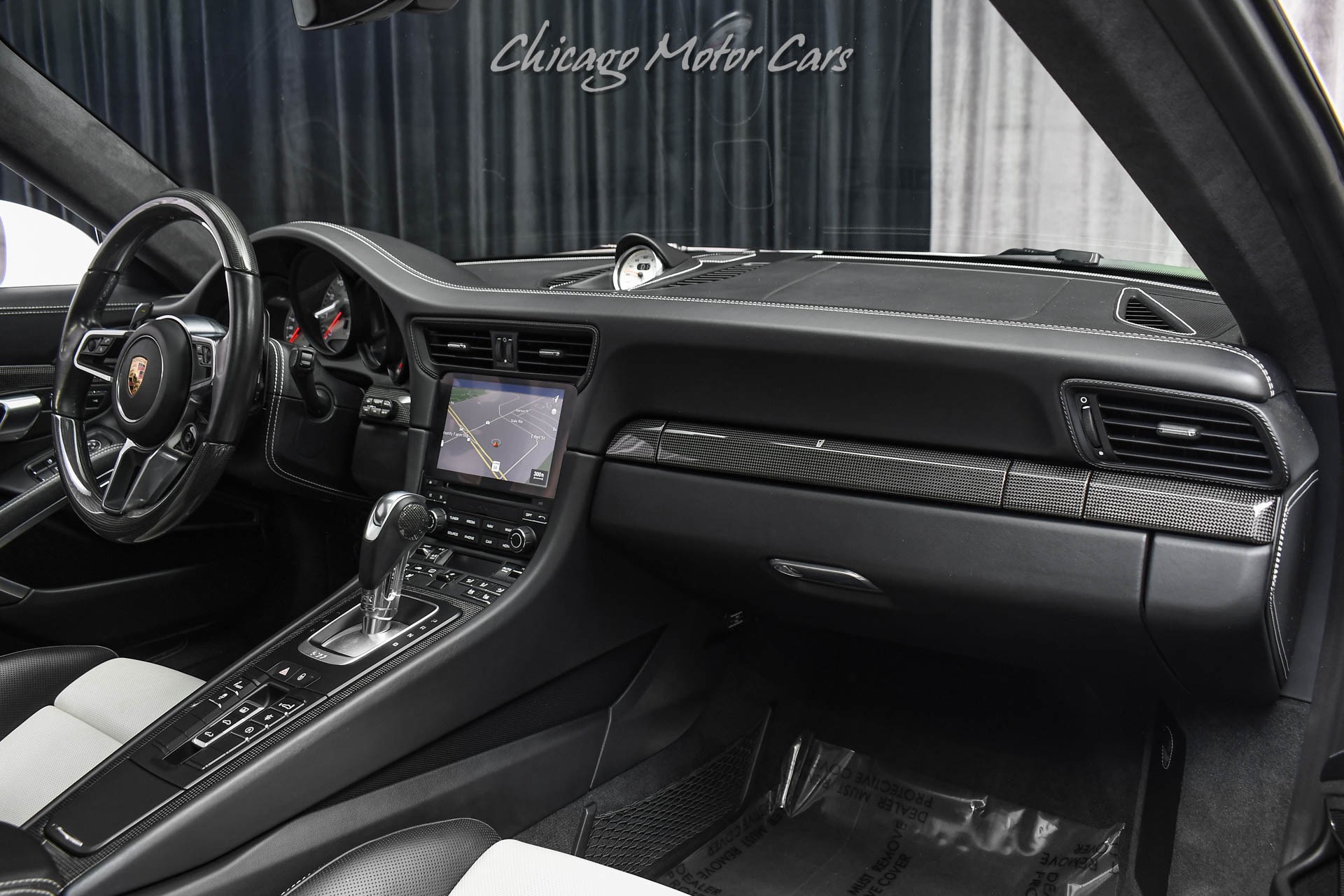 2017 PORSCHE 911 - Image 28