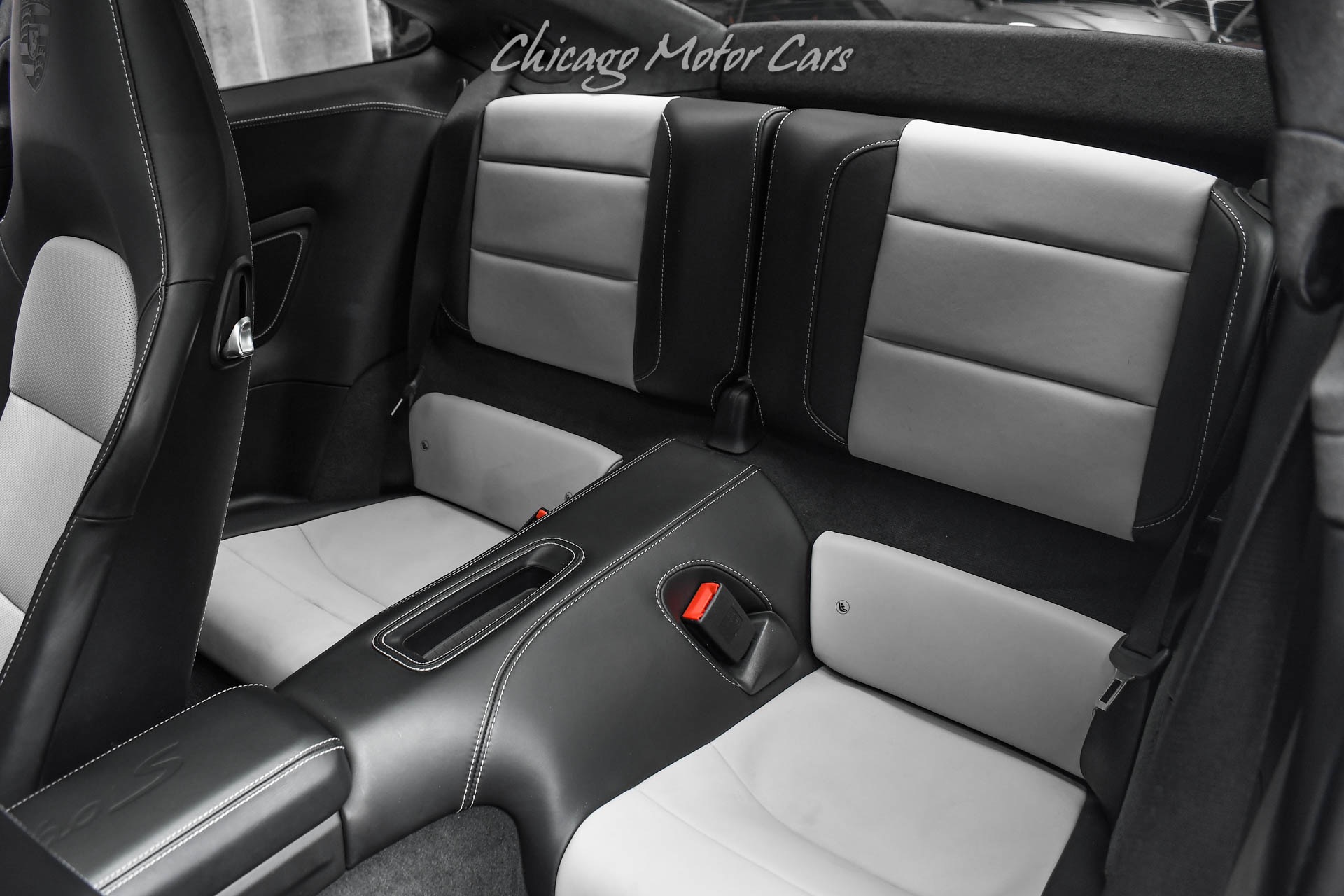 2017 PORSCHE 911 - Image 30