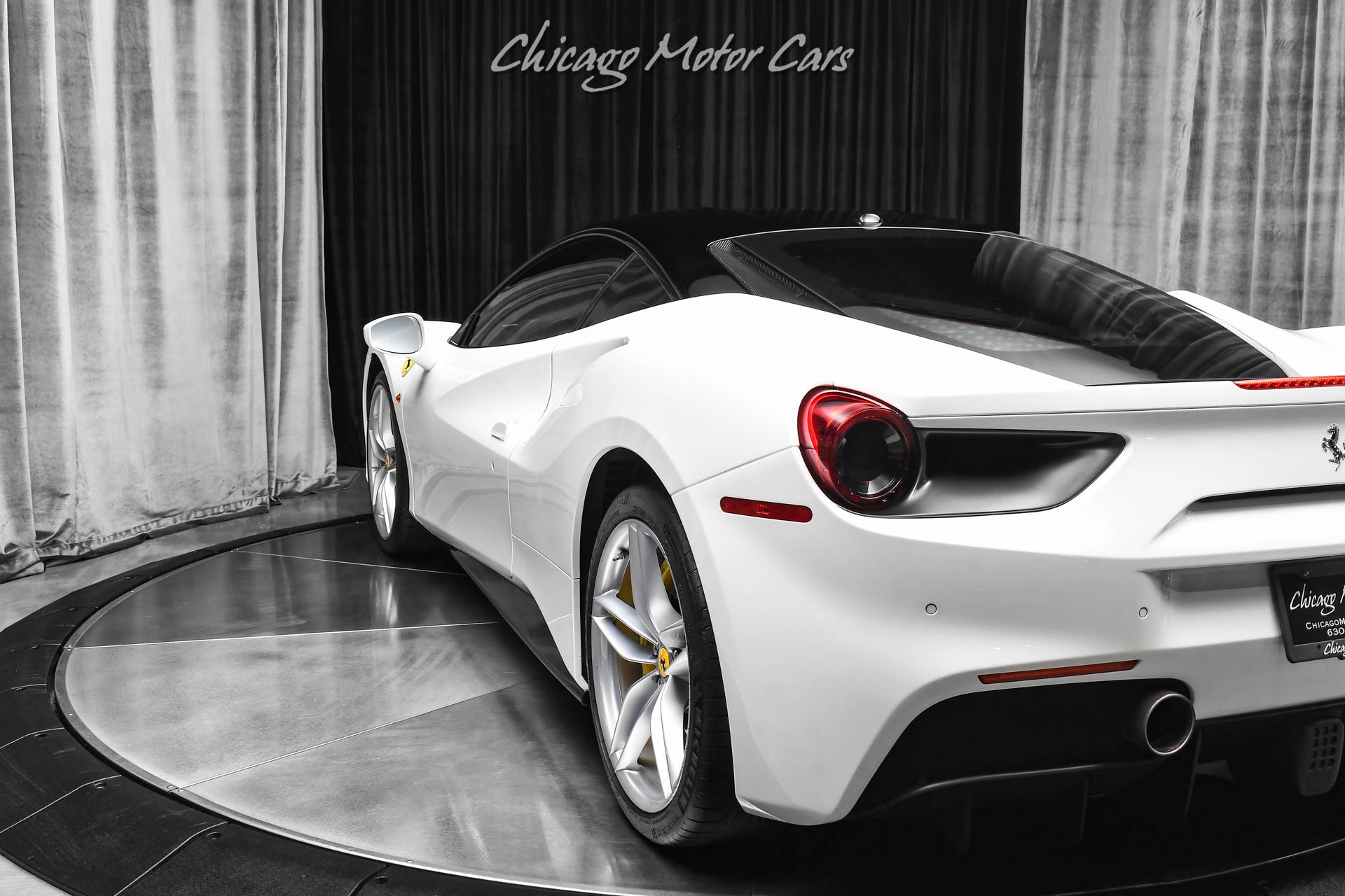 2017 FERRARI 488 - Image 33