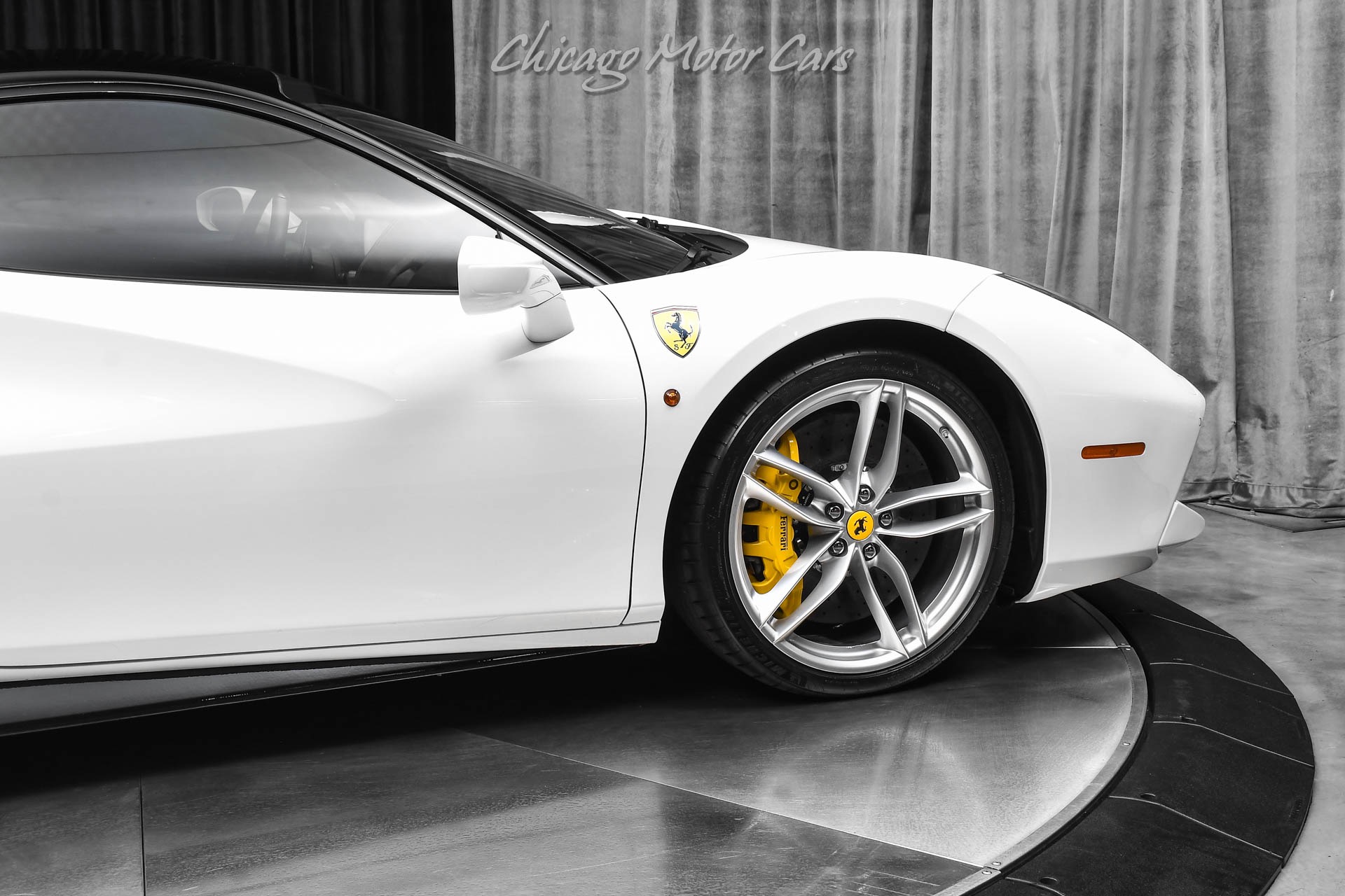 2017 FERRARI 488 - Image 40