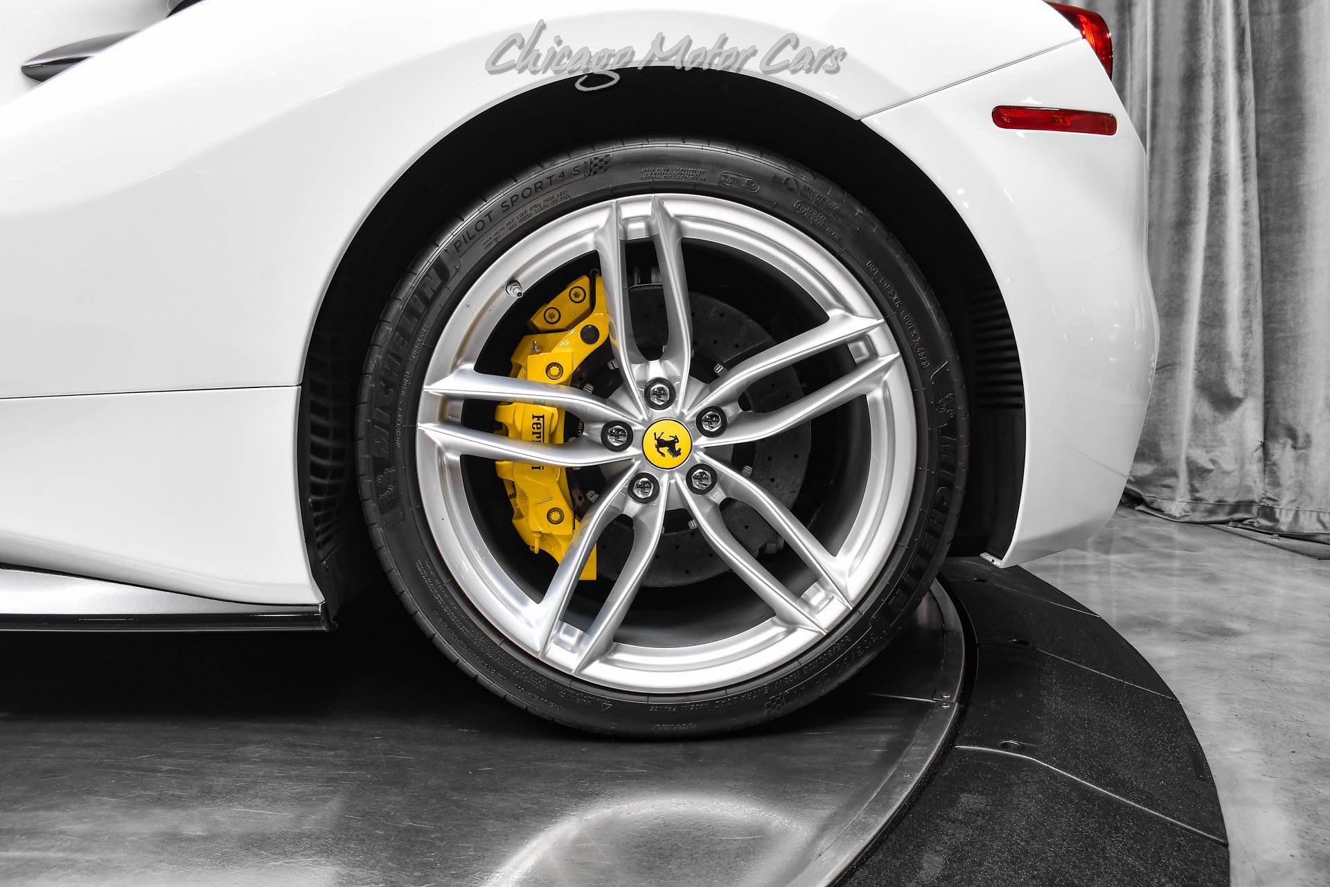 2017 FERRARI 488 - Image 45