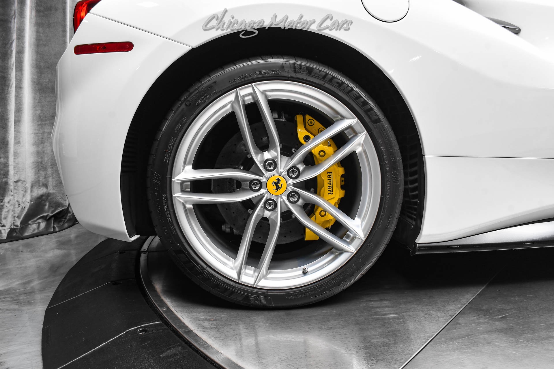 2017 FERRARI 488 - Image 46