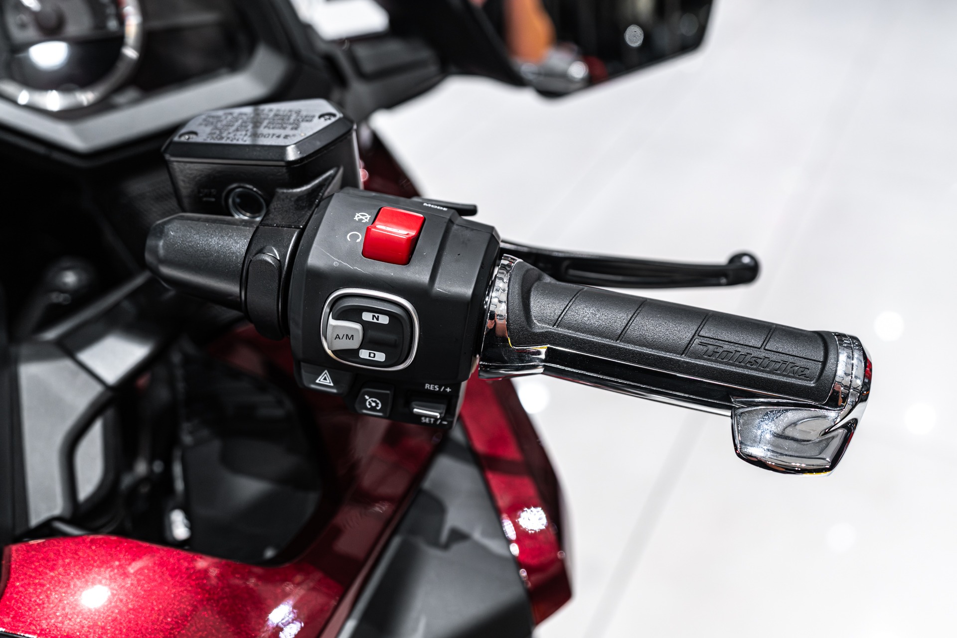 2025 HONDA GOLD WING TOUR - Image 13