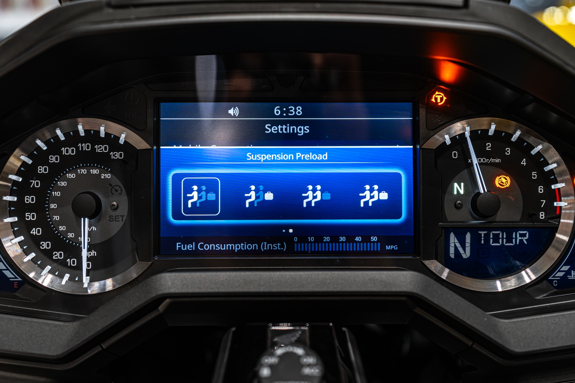 2025 HONDA GOLD WING TOUR - Image 16