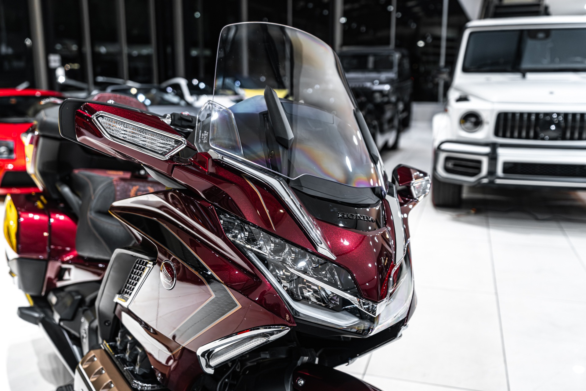 2025 HONDA GOLD WING TOUR - Image 24