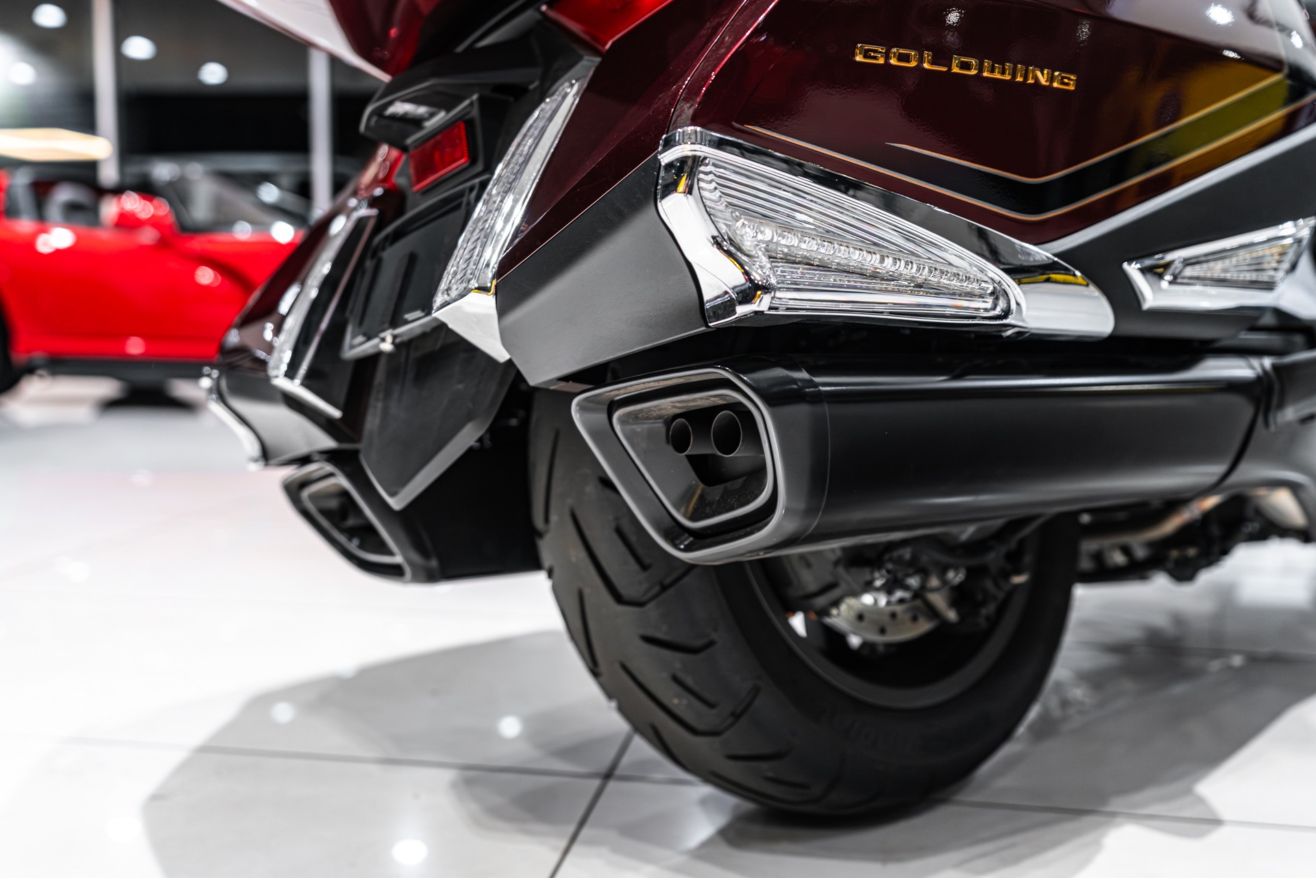 2025 HONDA GOLD WING TOUR - Image 38