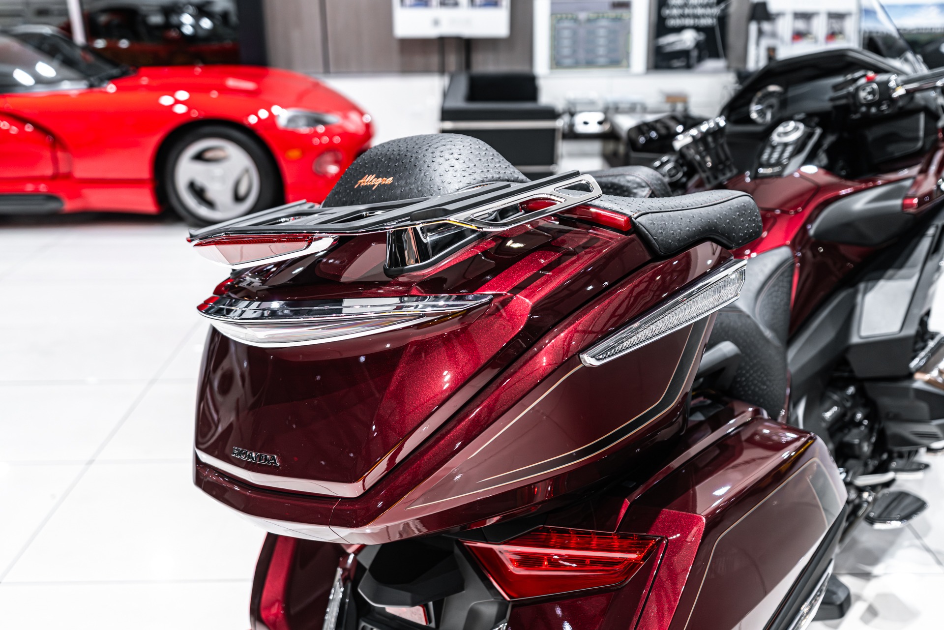 2025 HONDA GOLD WING TOUR - Image 39