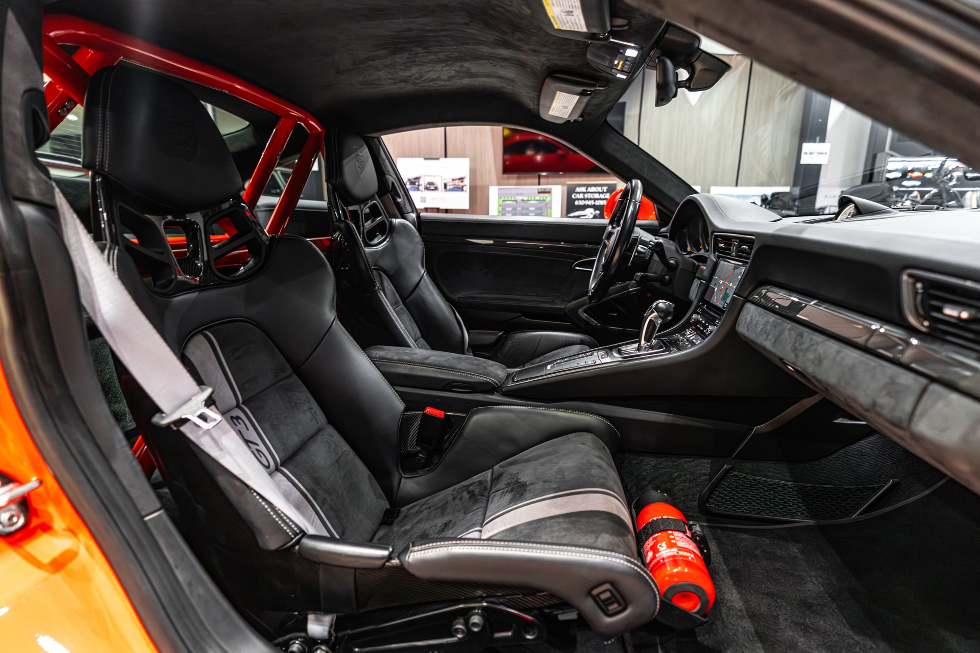 2018 PORSCHE 911 - Image 25