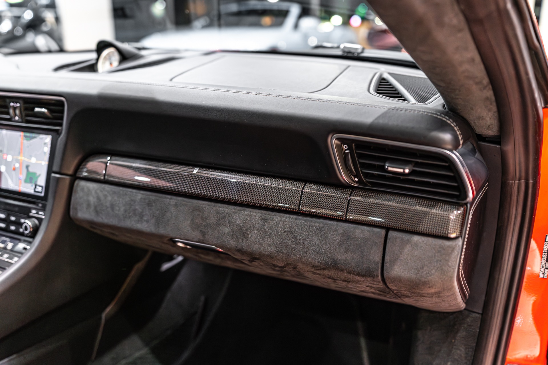 2018 PORSCHE 911 - Image 29