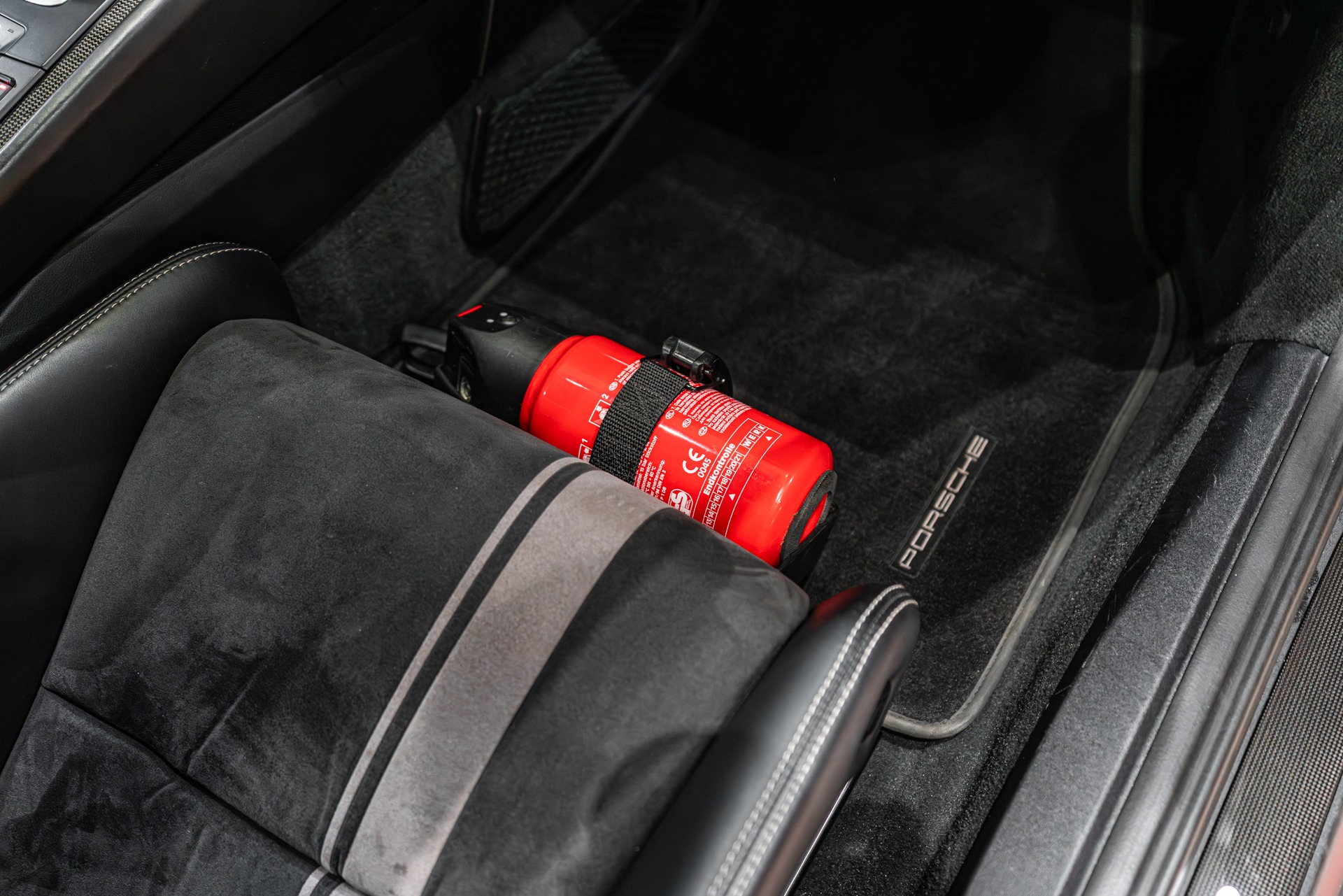 2018 PORSCHE 911 - Image 30