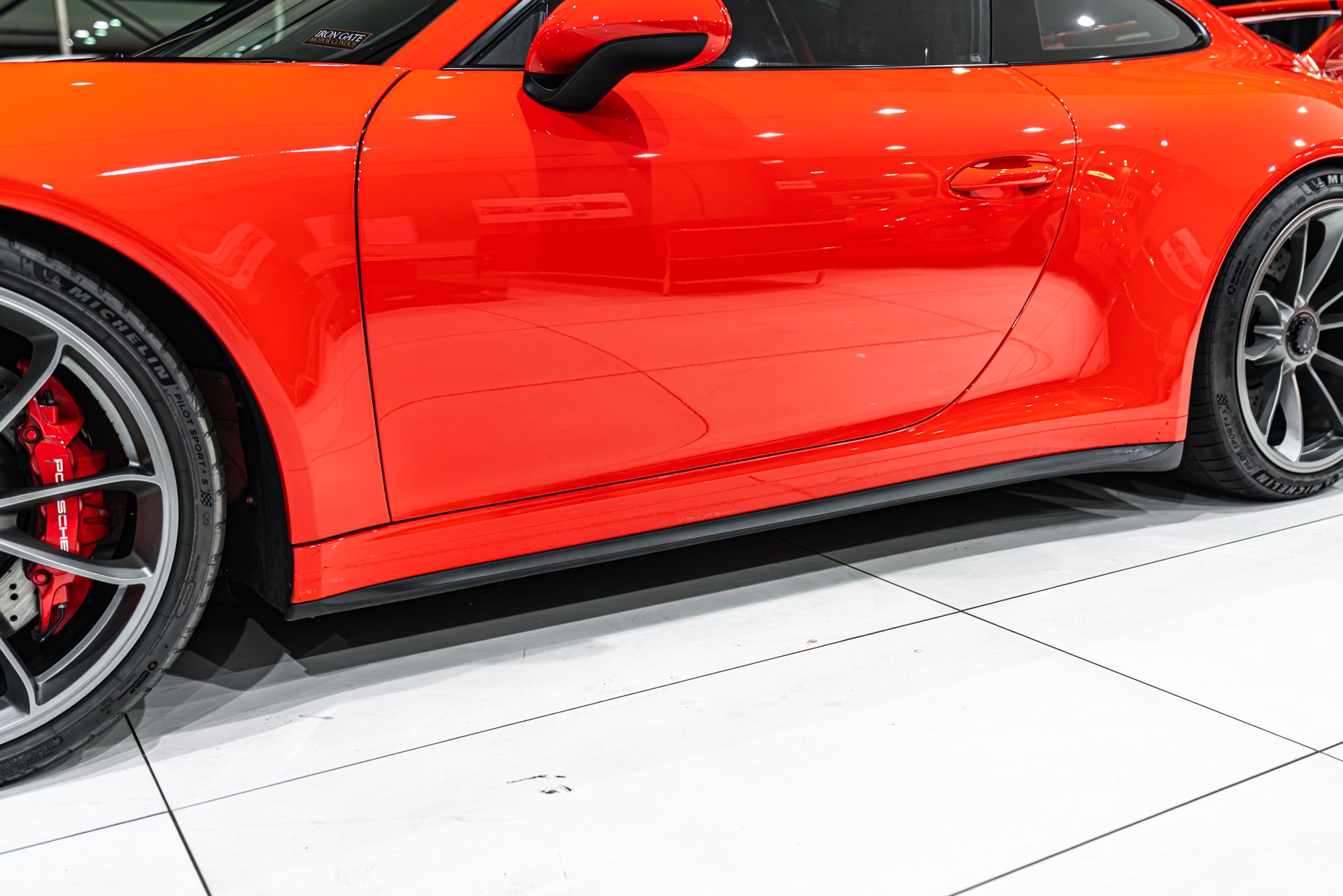 2018 PORSCHE 911 - Image 38