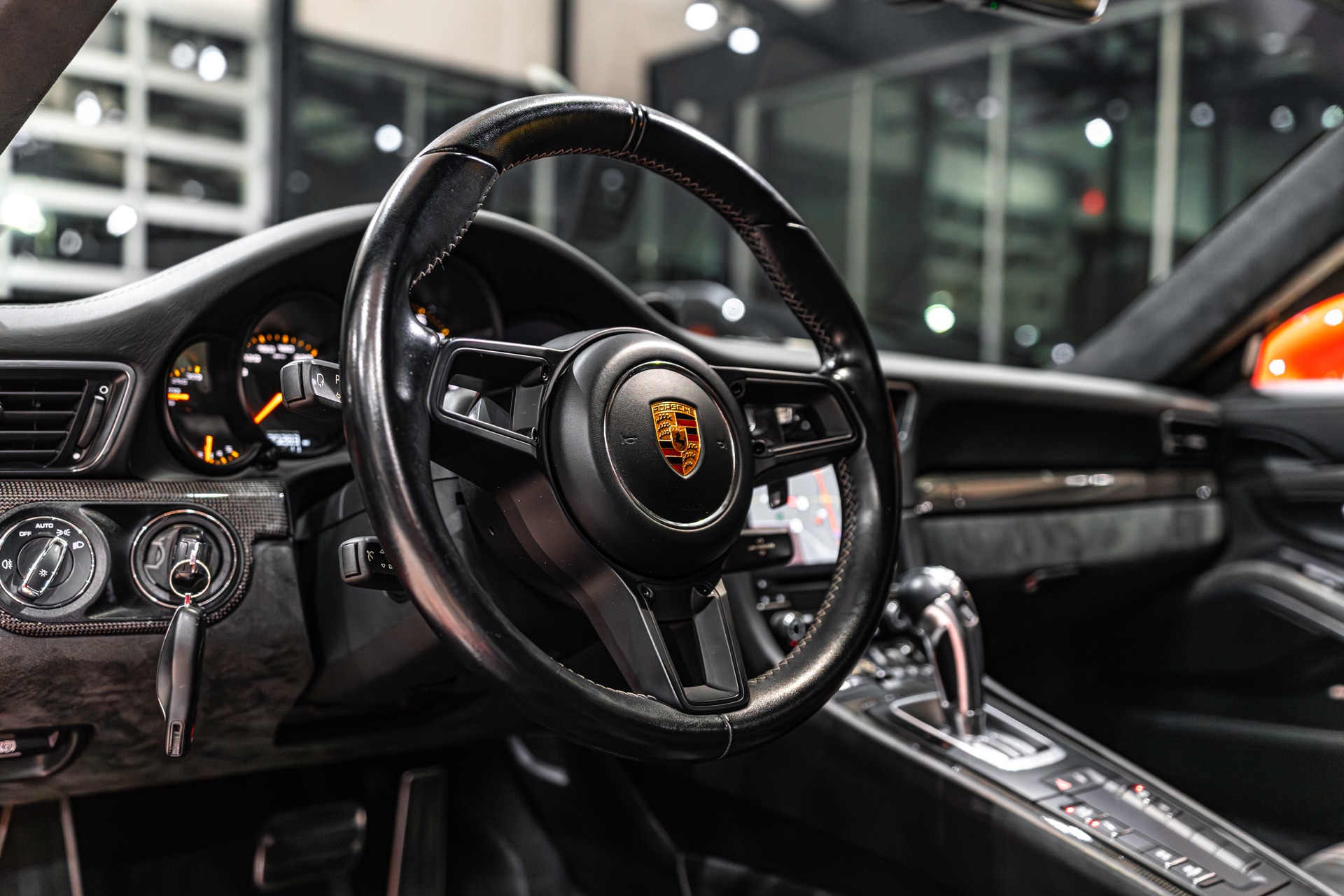 2018 PORSCHE 911 - Image 9