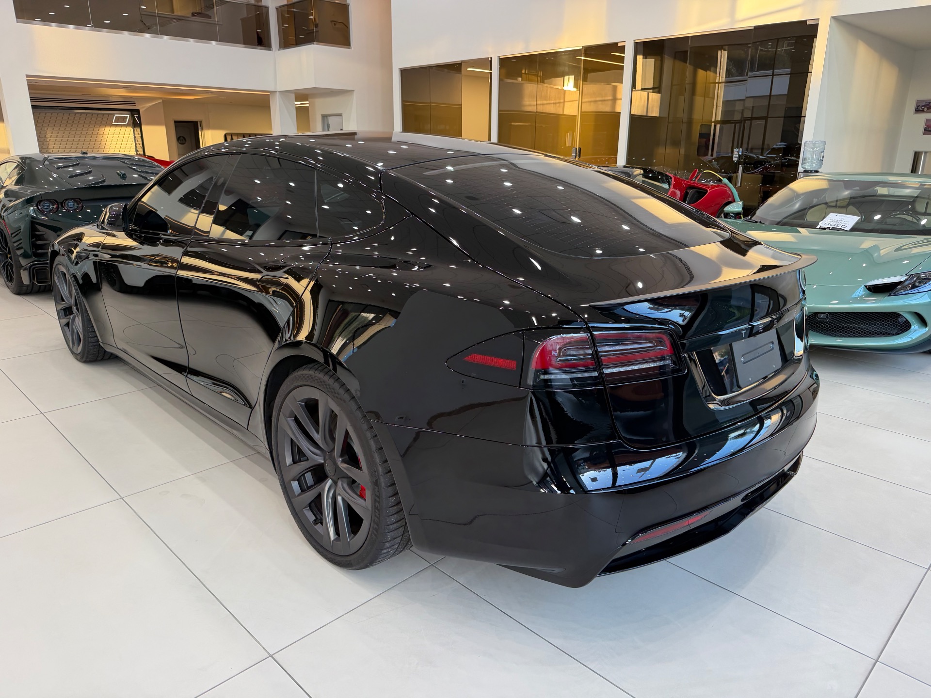 2024 Tesla Model S Plaid photo 3