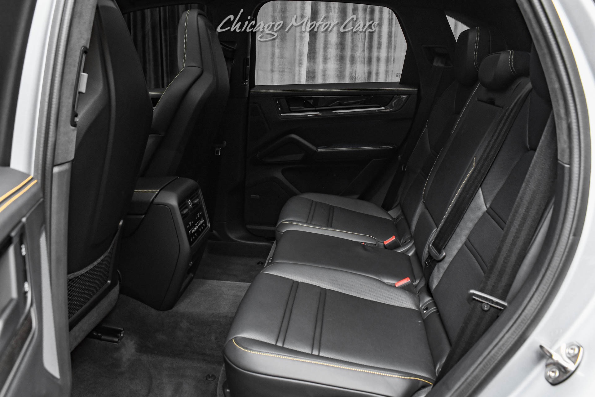 2025 PORSCHE CAYENNE - Image 29