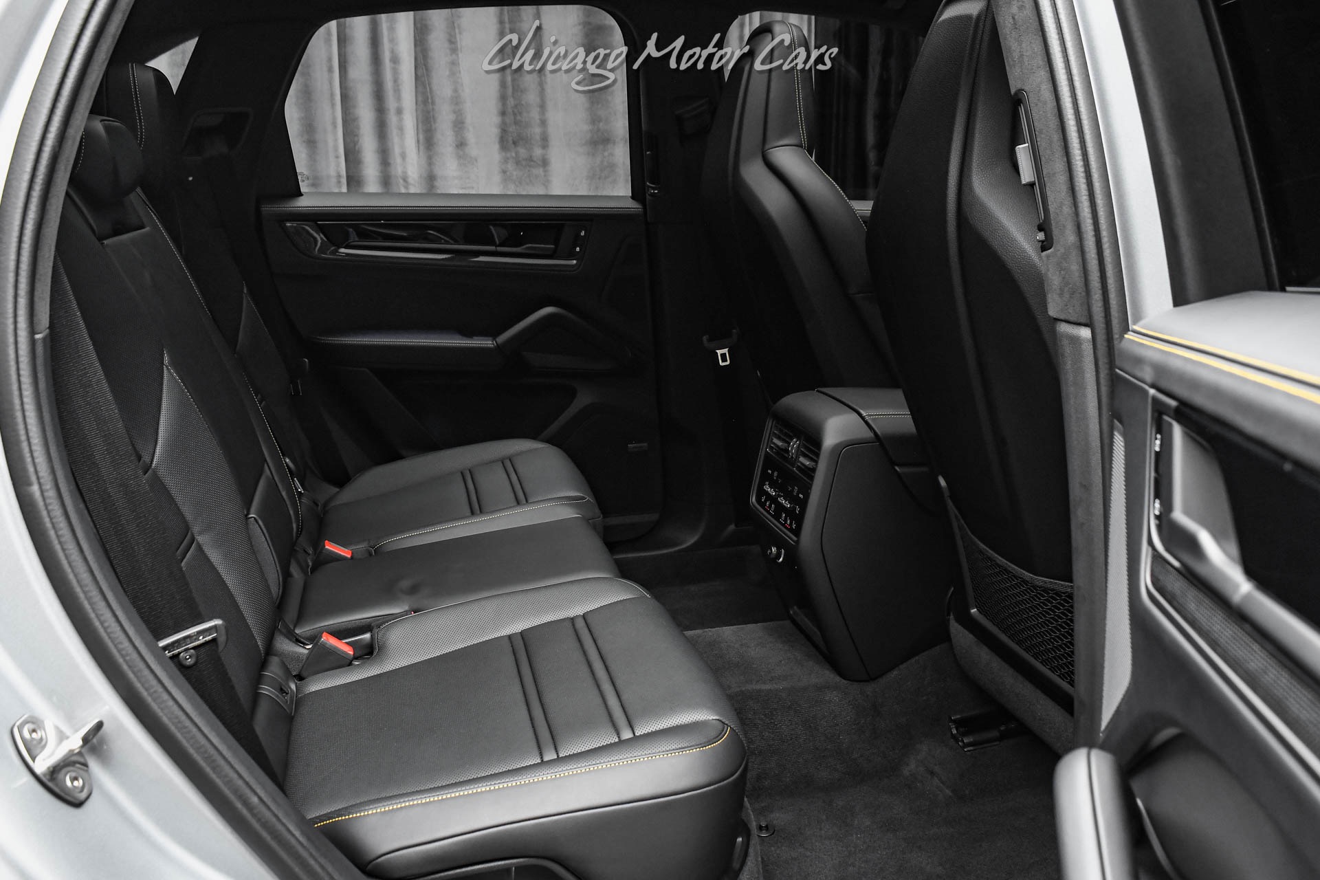 2025 PORSCHE CAYENNE - Image 30