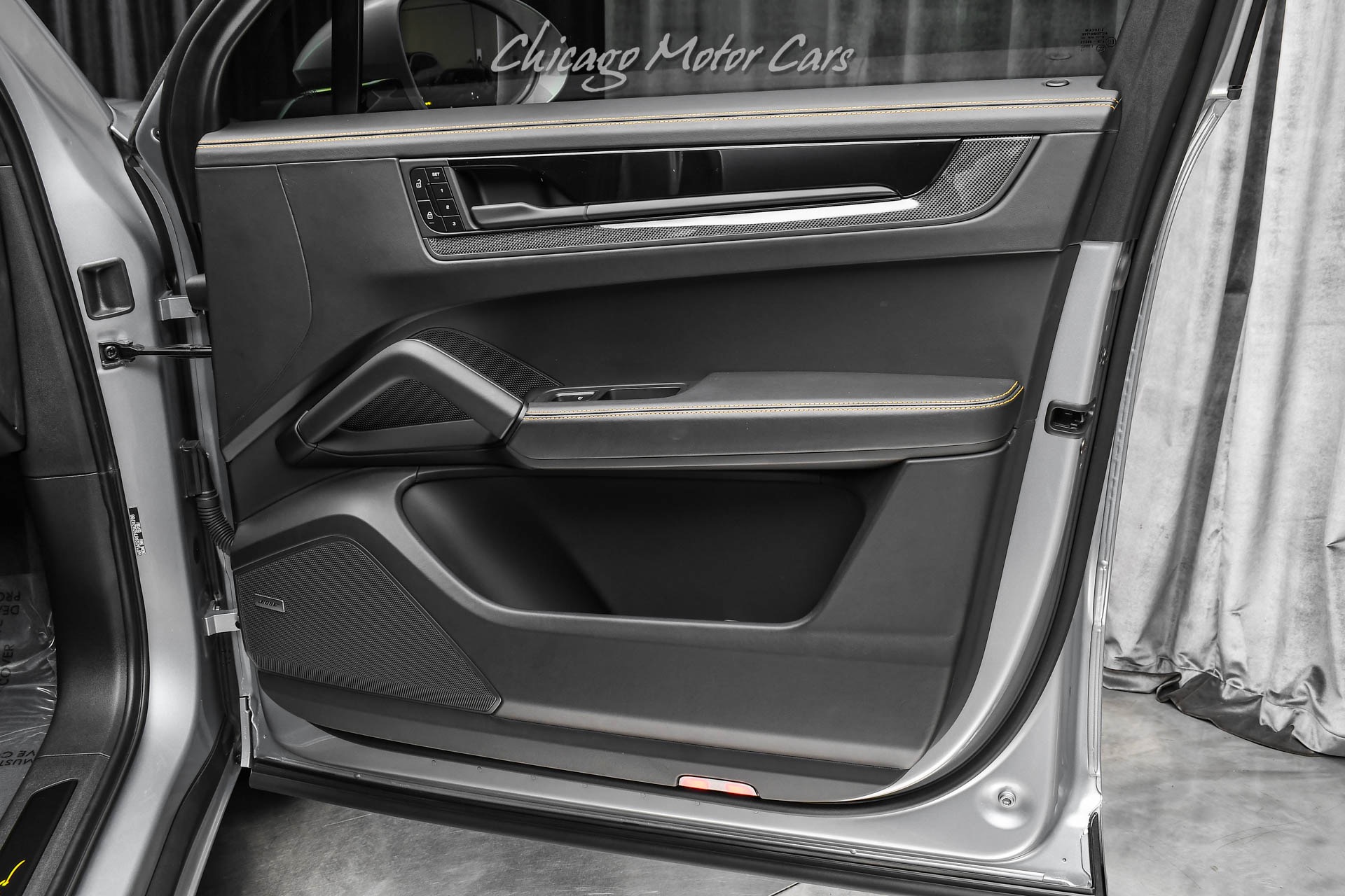 2025 PORSCHE CAYENNE - Image 36