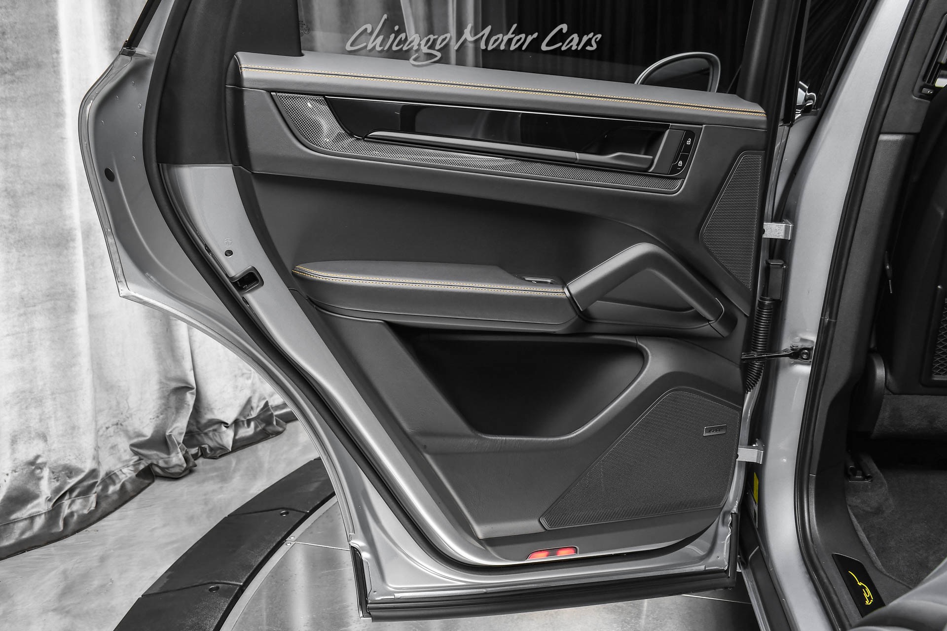 2025 PORSCHE CAYENNE - Image 37