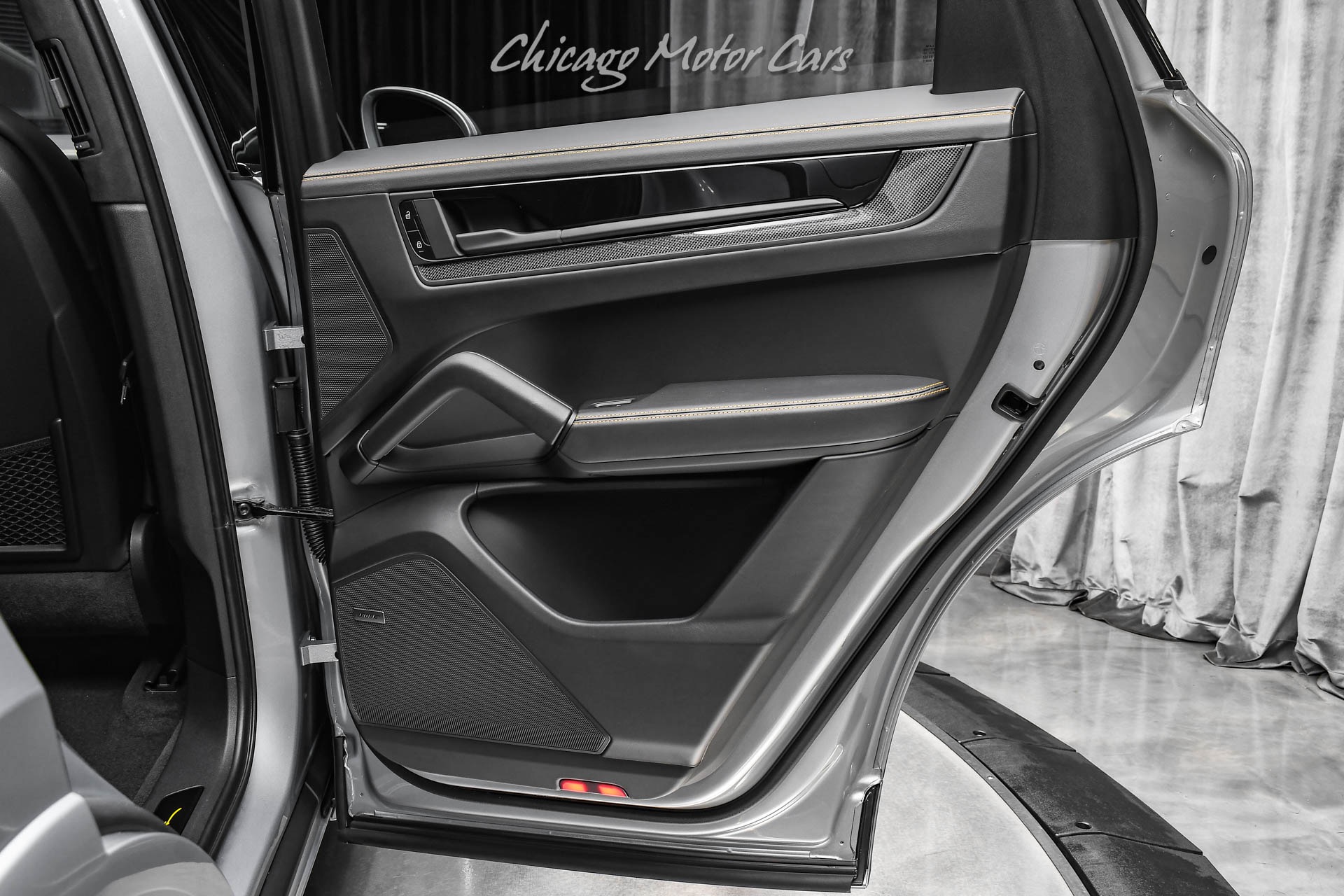 2025 PORSCHE CAYENNE - Image 38