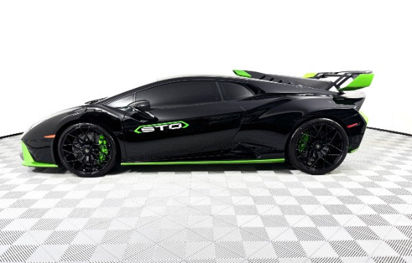 Used 2022 Lamborghini Huracan STO Hot Spec! Only 4K Miles! Full PPF! Sport Seats! Front Lift! for sale Sold at Chicago Motor Cars in West Chicago IL 60185 3