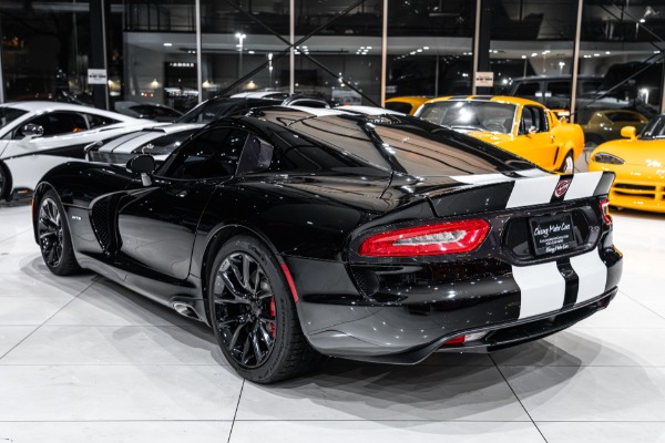 Used 2014 Dodge SRT Viper GTS Only 8K Miles! Carbon Fiber Ext Package! GTS Laguna Int Pkg! for sale Sold at Chicago Motor Cars in West Chicago IL 60185 2