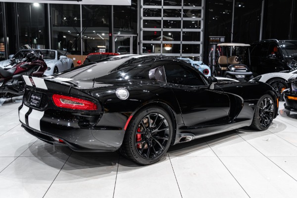 Used 2014 Dodge SRT Viper GTS Only 8K Miles! Carbon Fiber Ext Package! GTS Laguna Int Pkg! for sale Sold at Chicago Motor Cars in West Chicago IL 60185 4