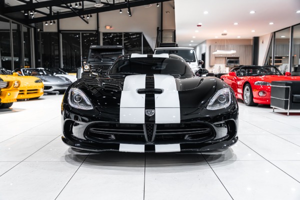Used 2014 Dodge SRT Viper GTS Only 8K Miles! Carbon Fiber Ext Package! GTS Laguna Int Pkg! for sale Sold at Chicago Motor Cars in West Chicago IL 60185 6