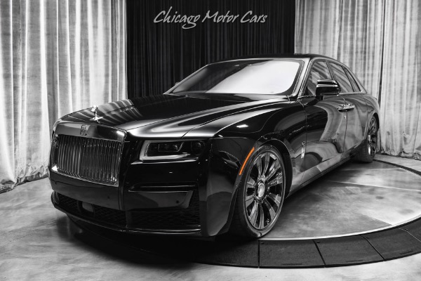Used 2021 Rolls-Royce Ghost Starlight Headliner Rear Theatre Config Rotating Display HUD Loaded for sale Sold at Chicago Motor Cars in West Chicago IL 60185 2
