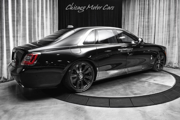 Used 2021 Rolls-Royce Ghost Starlight Headliner Rear Theatre Config Rotating Display HUD Loaded for sale Sold at Chicago Motor Cars in West Chicago IL 60185 5