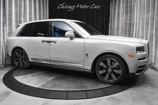 Used 2023 Rolls-Royce Cullinan SUV Rear Theater Configuration! Starlight Headliner! Only 5,400 Miles! for sale Sold at Chicago Motor Cars in West Chicago IL 60185 6