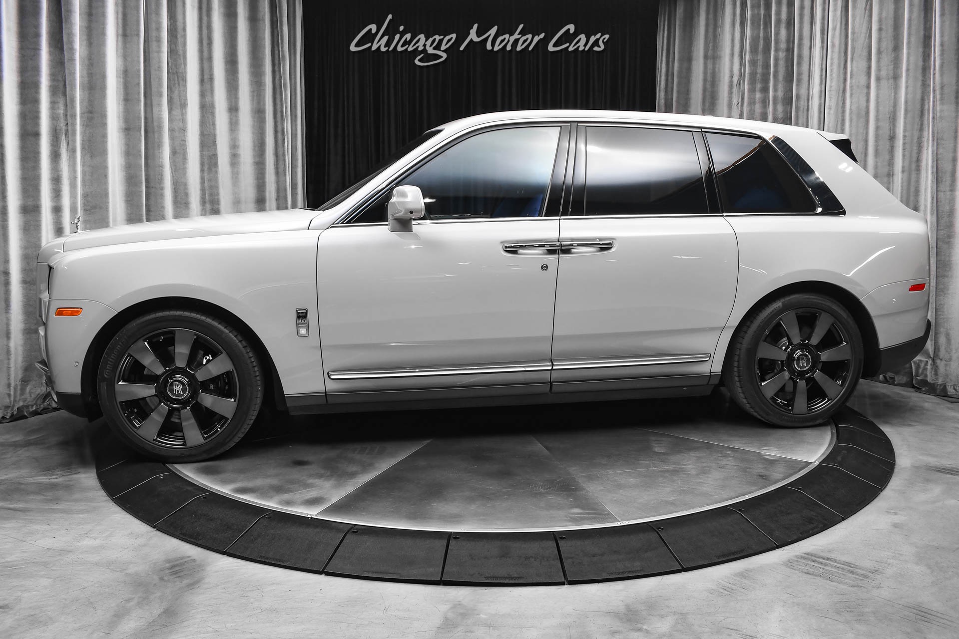 Used 2023 Rolls-Royce Cullinan SUV Rear Theater Configuration! Starlight Headliner! Only 5,400 Miles! for sale Sold at Chicago Motor Cars in West Chicago IL 60185 1