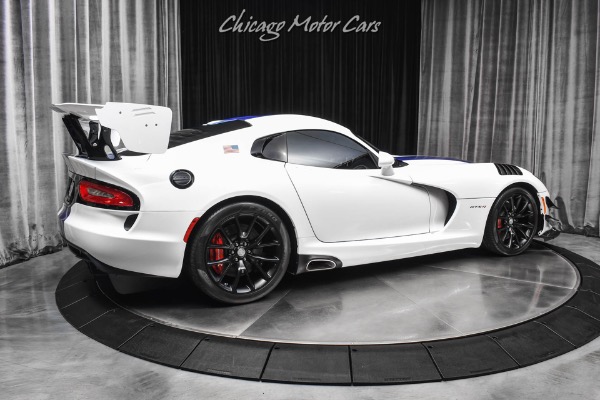 Used 2013 Dodge SRT Viper GTS Only 3K Miles  ACR Tribute Tons of Carbon Fiber Excellent Condition for sale Sold at Chicago Motor Cars in West Chicago IL 60185 5