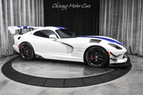 Used 2013 Dodge SRT Viper GTS Only 3K Miles  ACR Tribute Tons of Carbon Fiber Excellent Condition for sale Sold at Chicago Motor Cars in West Chicago IL 60185 6