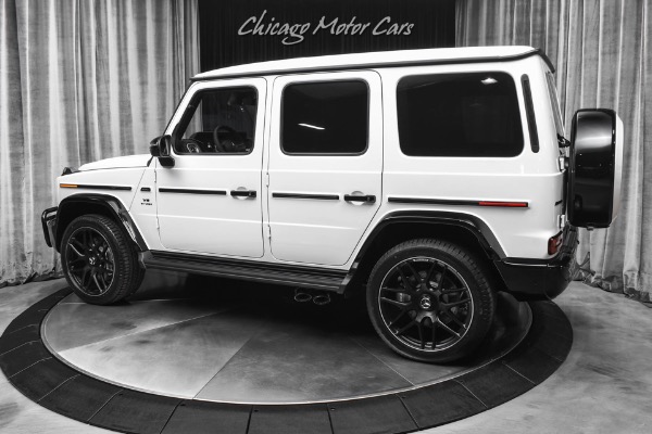 Used 2026 Mercedes-Benz G63 AMG 4Matic Night Package Manufaktur Moonlight White Metallic Only 17 Miles! for sale Sold at Chicago Motor Cars in West Chicago IL 60185 3